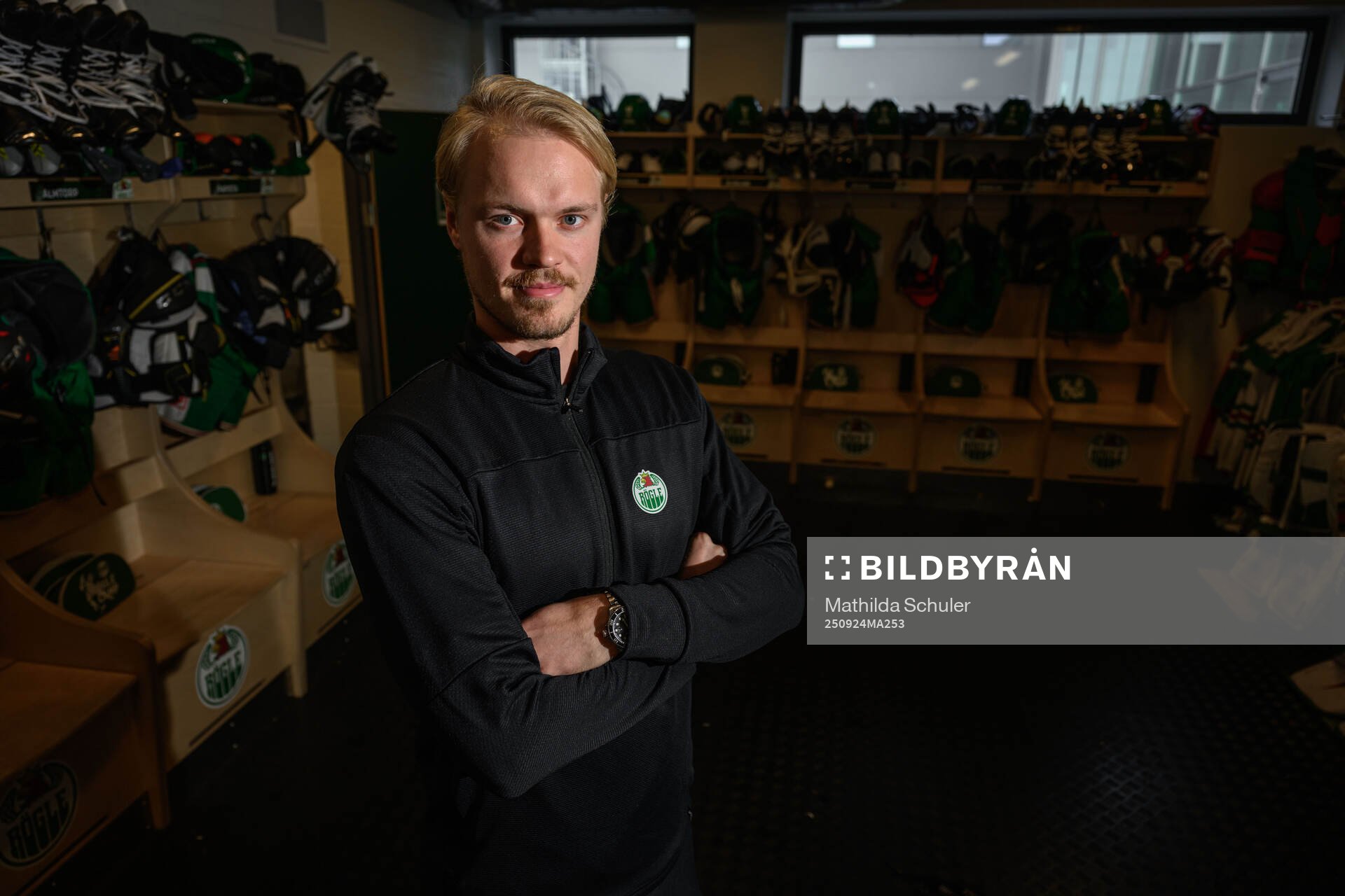 Rögles assisterande tränare i U16 Jakob Bondesson