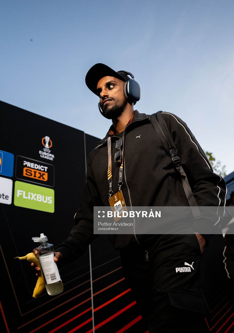 Malmö FFs Taha Ali arrives at the stadium