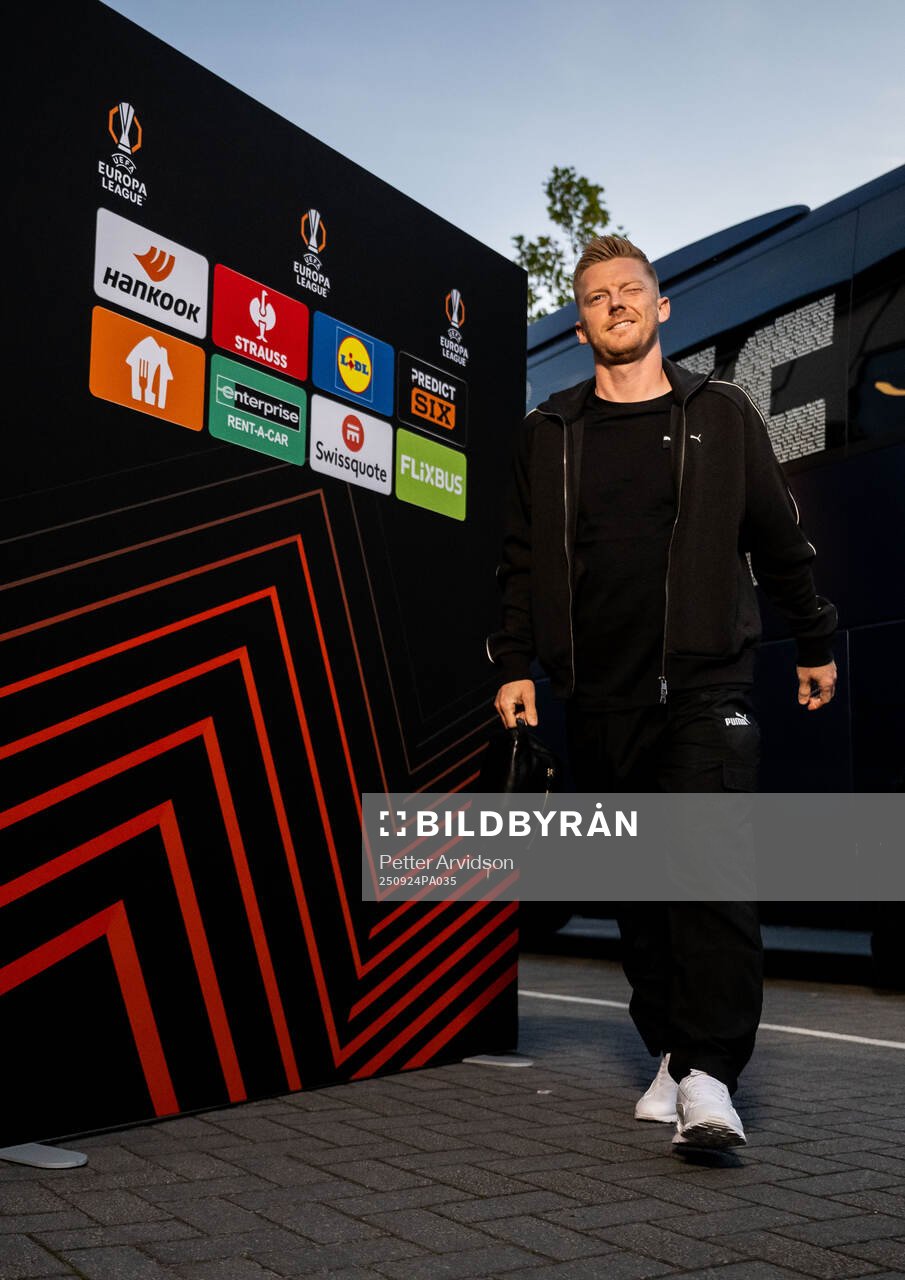 Malmö FFs Anders Christiansen arrives at the stadium