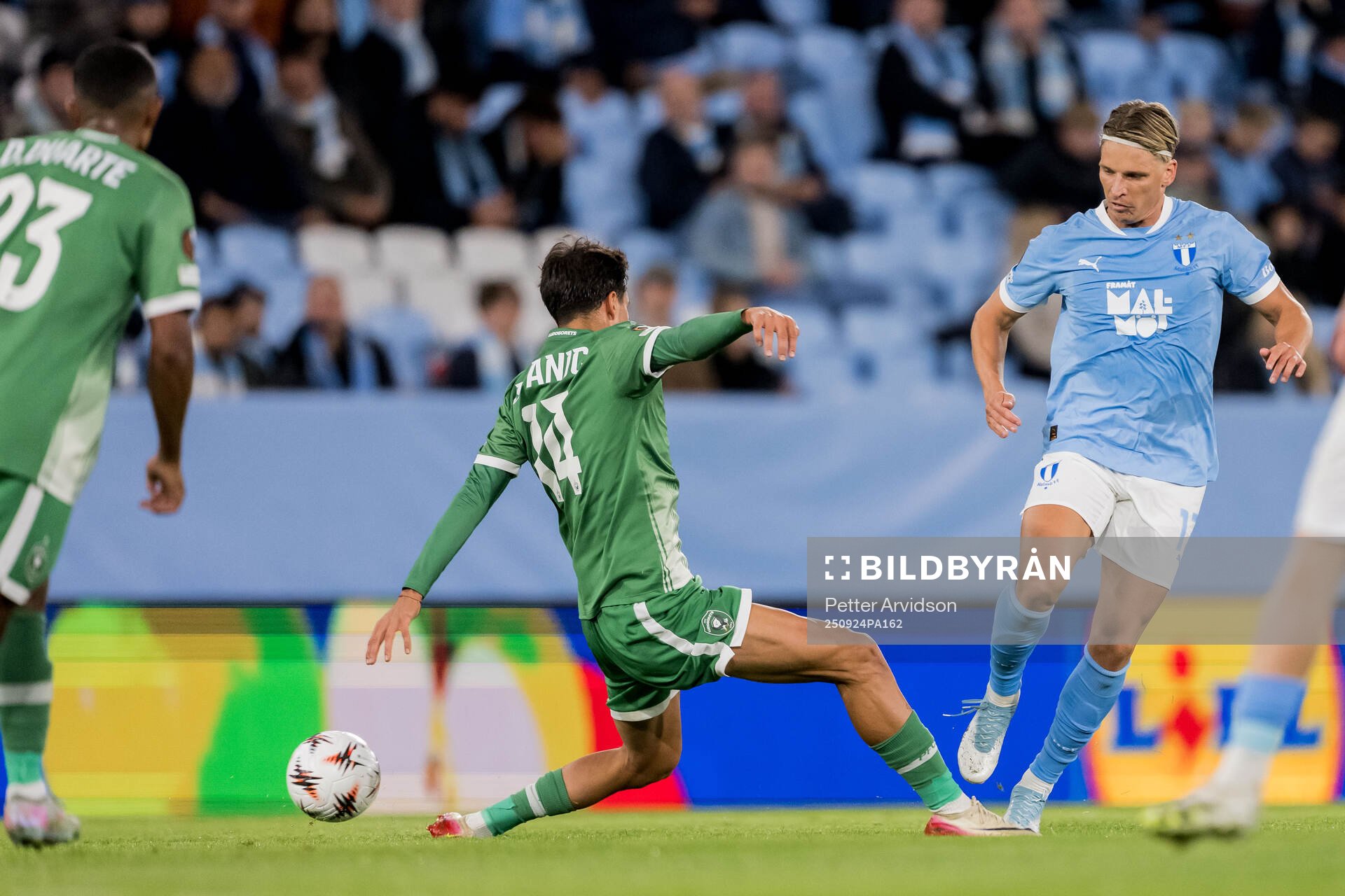 Petar Stanic of Ludogorets and Jens Stryger Larsen of