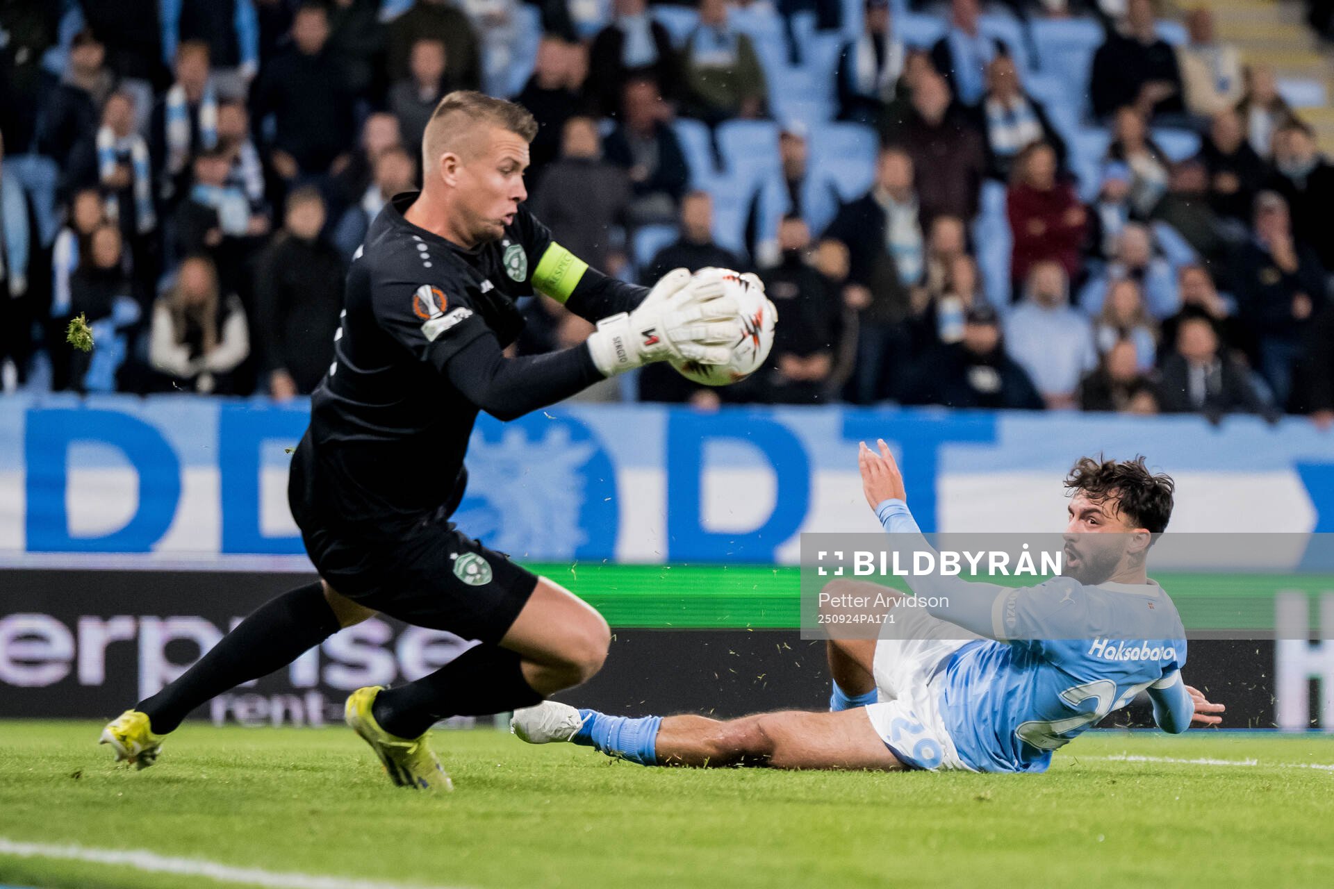 Goalkeeper Sergio Padt of Ludogorets and Sead Haksabanovic