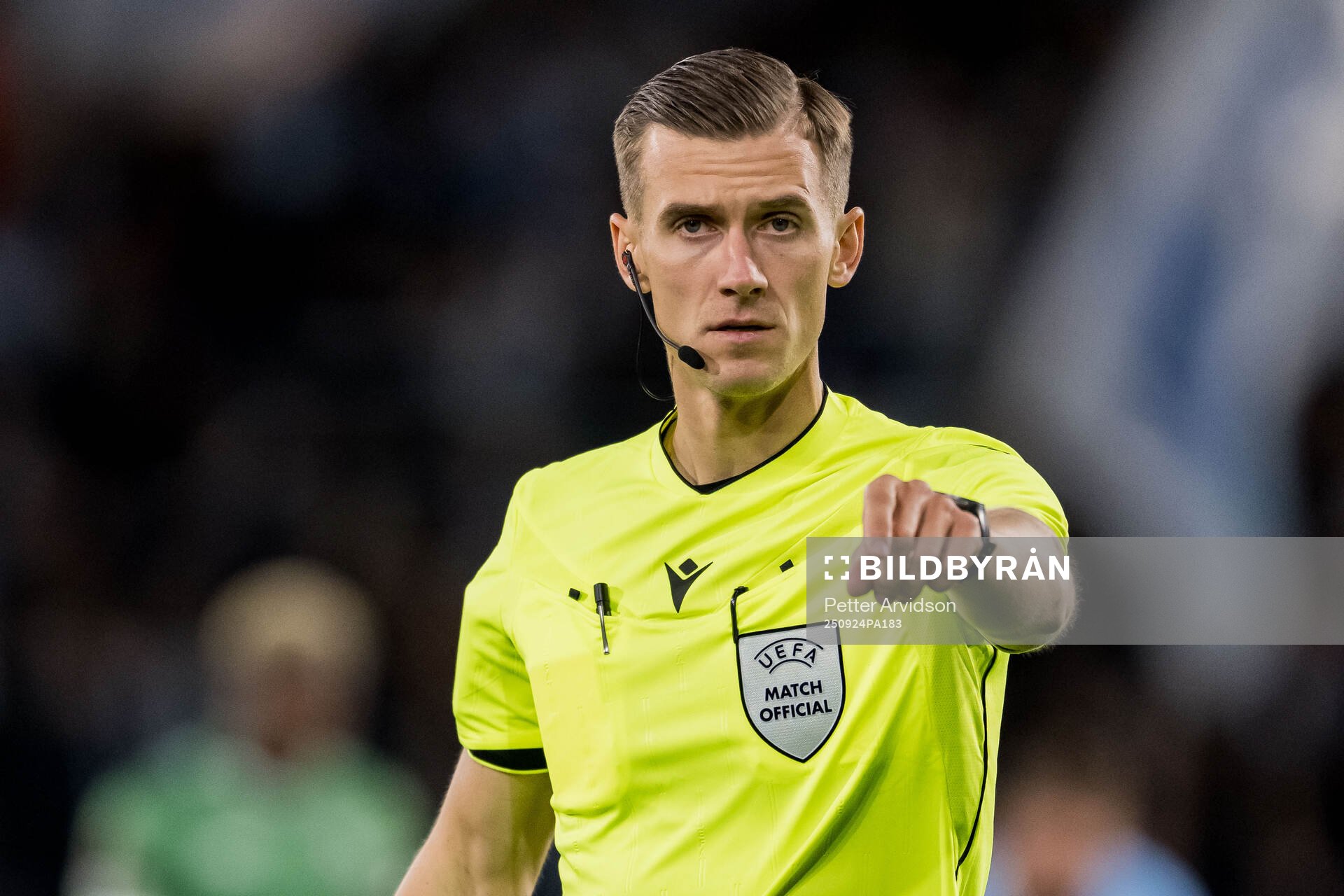 Referee Manfredas Lukjancukas