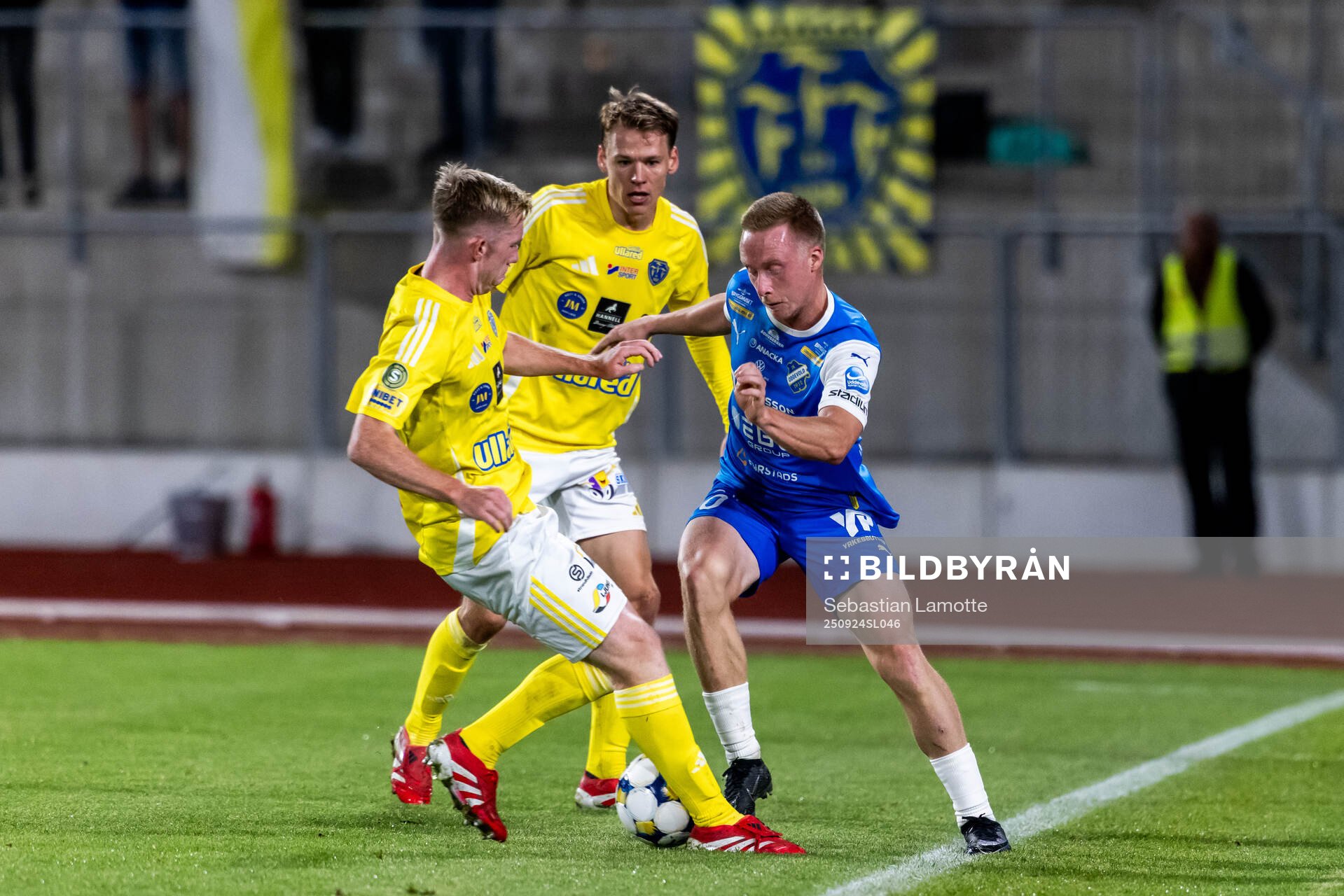 Oddevolds Adam Engelbrektsson och Falkenbergs Lucas Sibelius