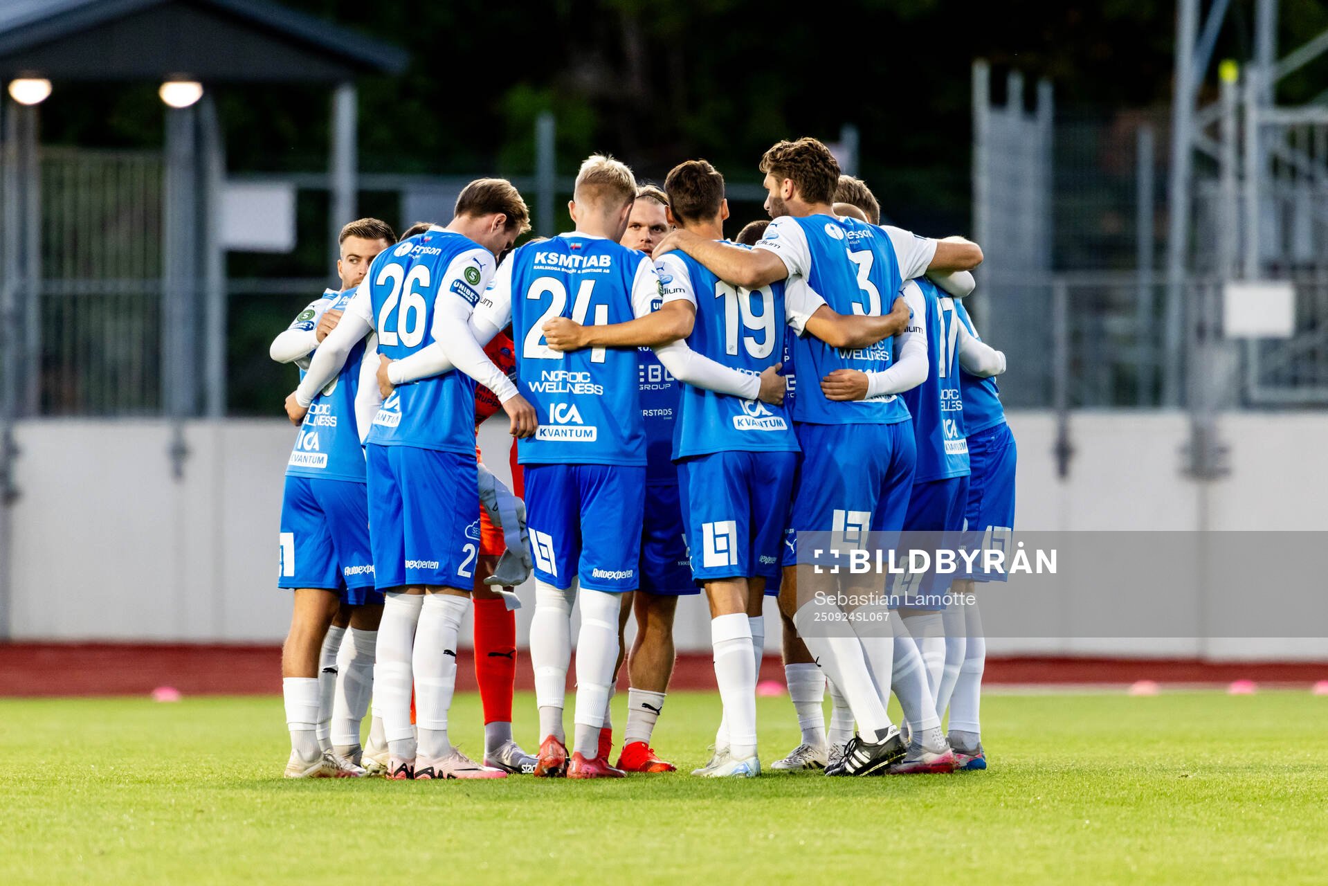 Oddevolds spelare laddar för match