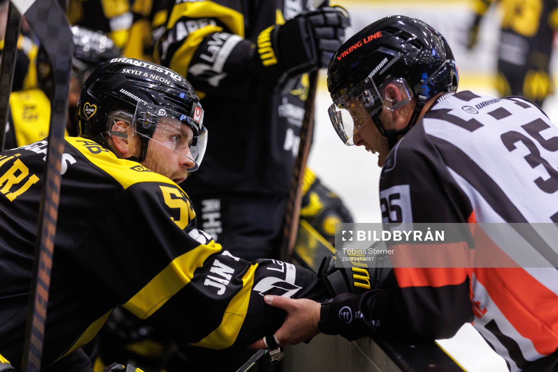 Västerås Anton Mylläri och domare Joakim Flink