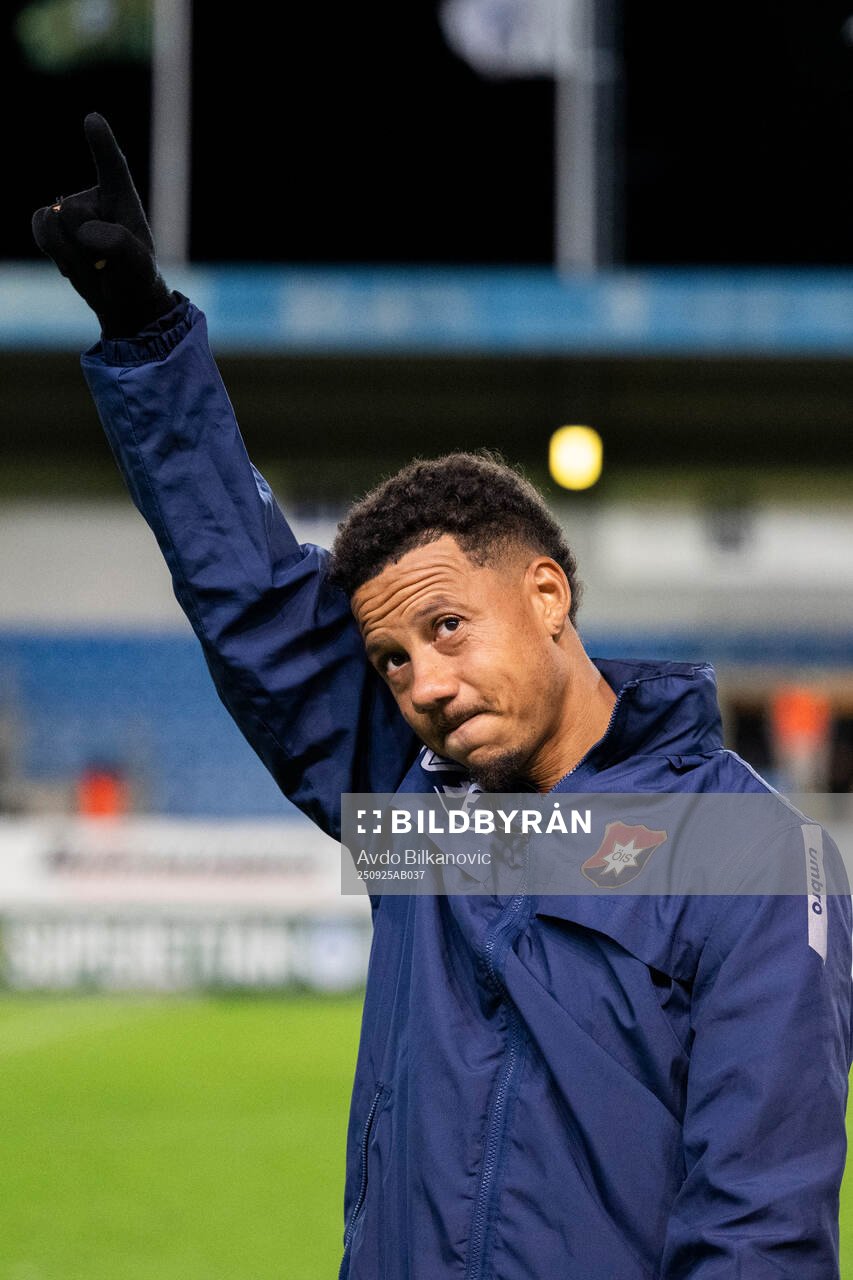 Örgrytes Tobias Sana jublar