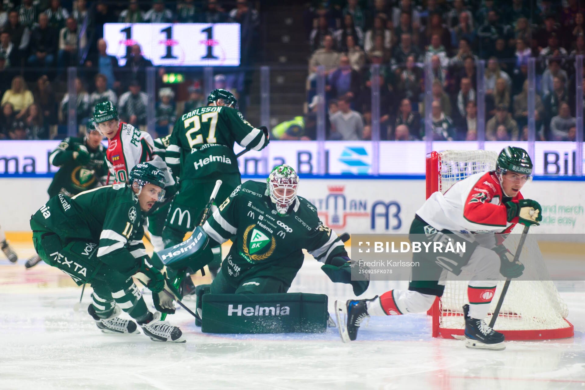 Färjestads Joakim Nygård och målvakt Emil Larmi