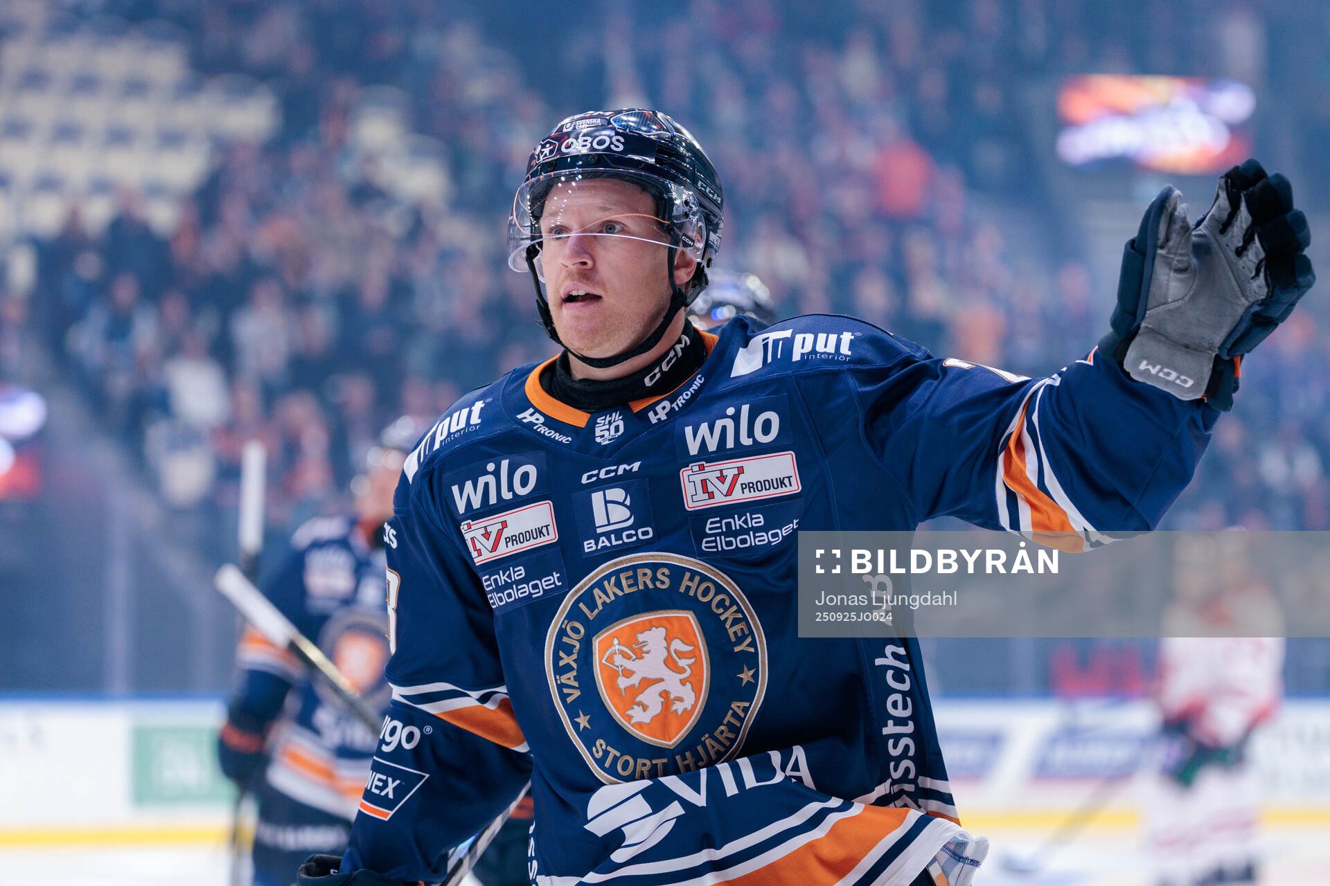 Växjös Hugo Gustafsson jublar