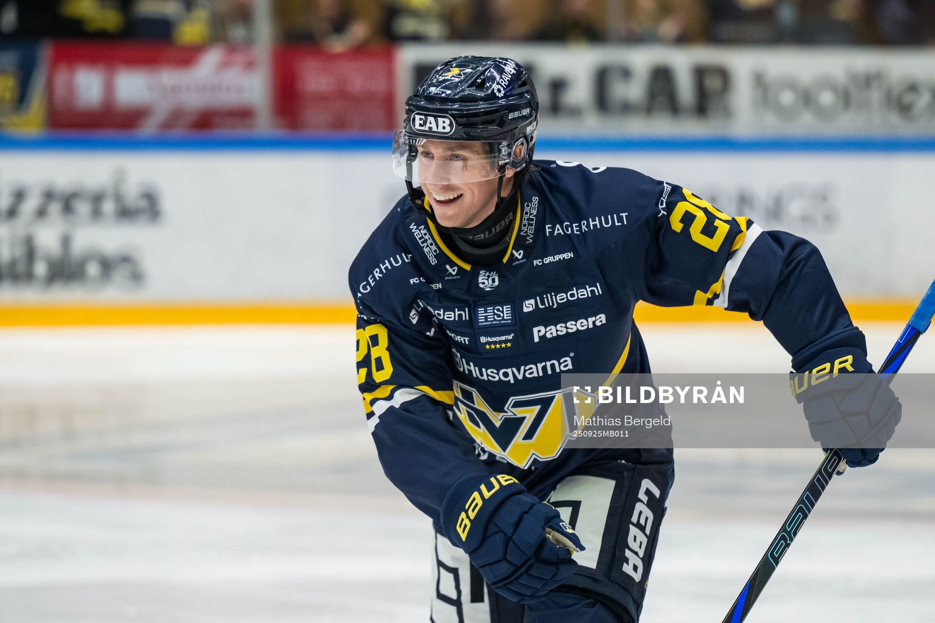 HV71s Justin Glenn Kloos jublar