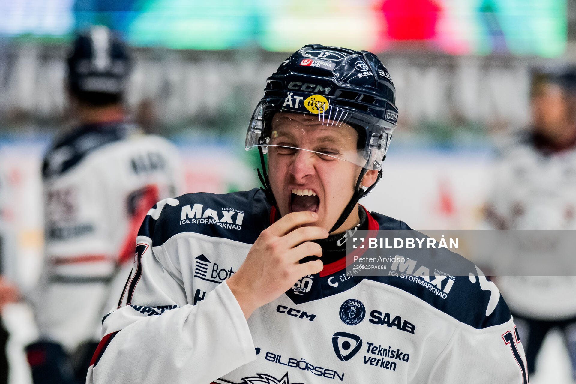 Linköpings Felix Öhrqvist har ont