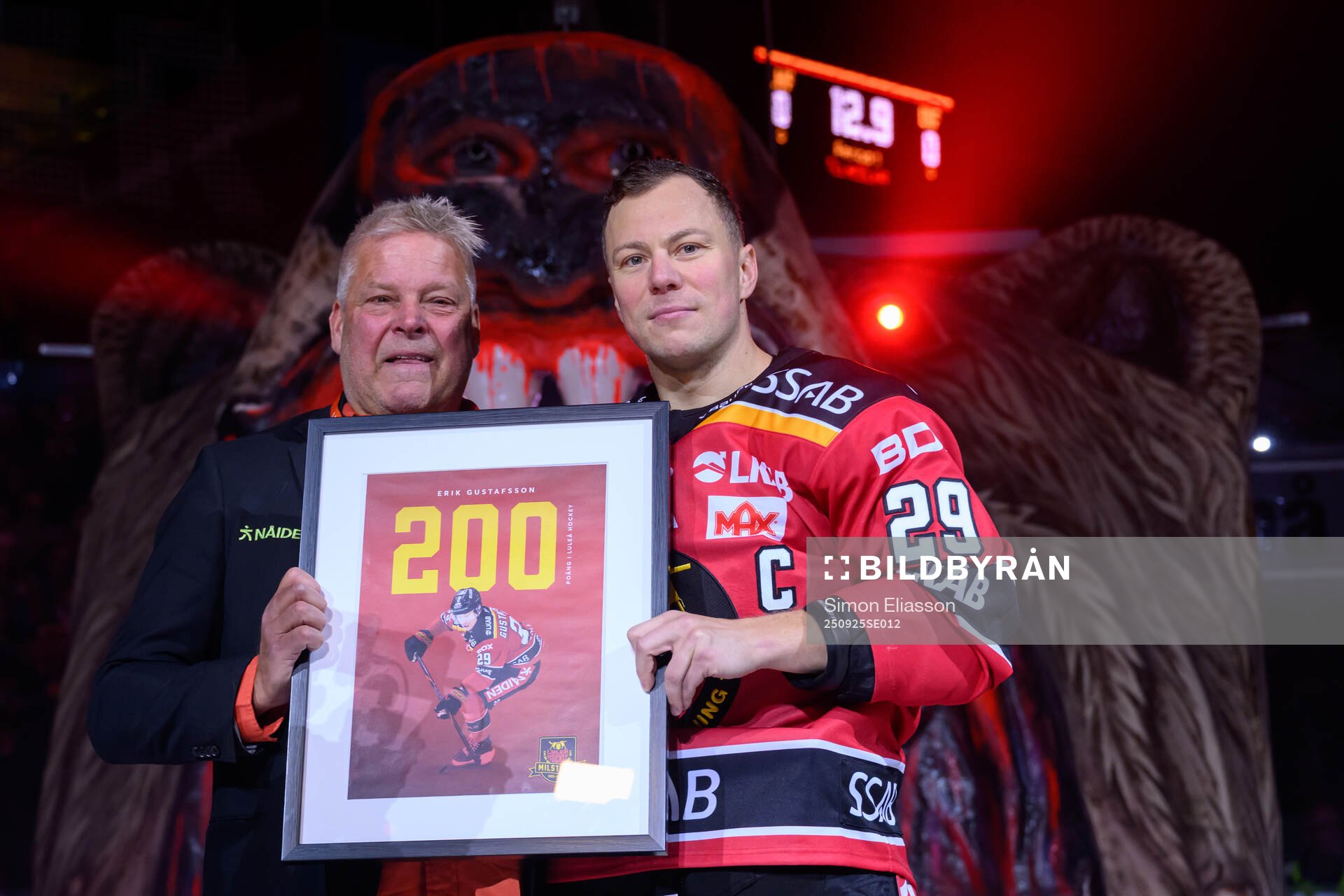 Luleås sportchef Thomas Fröberg och Erik Gustafsson