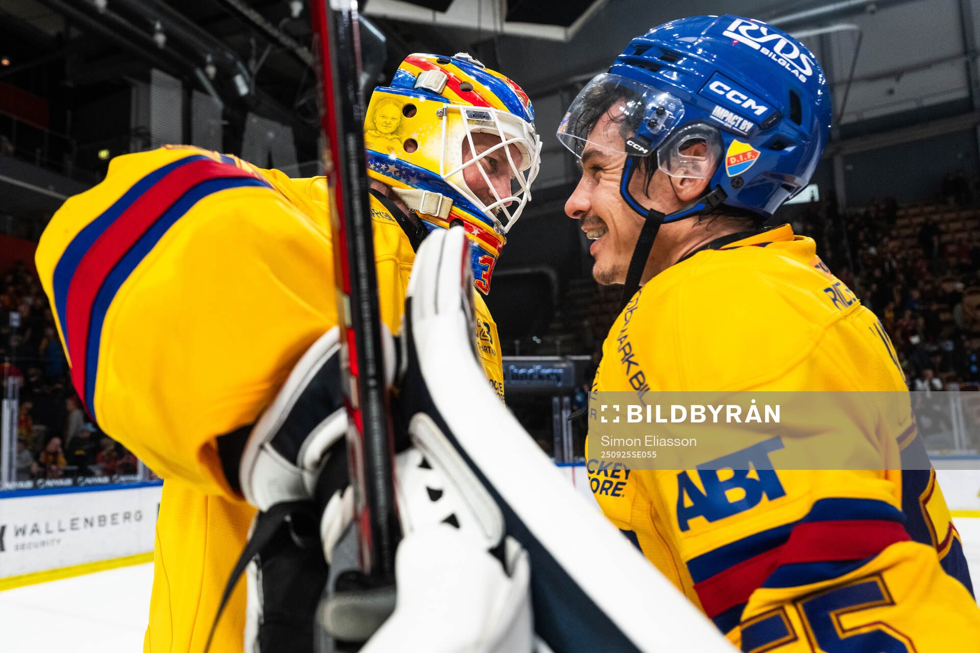 Djurgårdens målvakt Magnus Hellberg och Charles Hudon