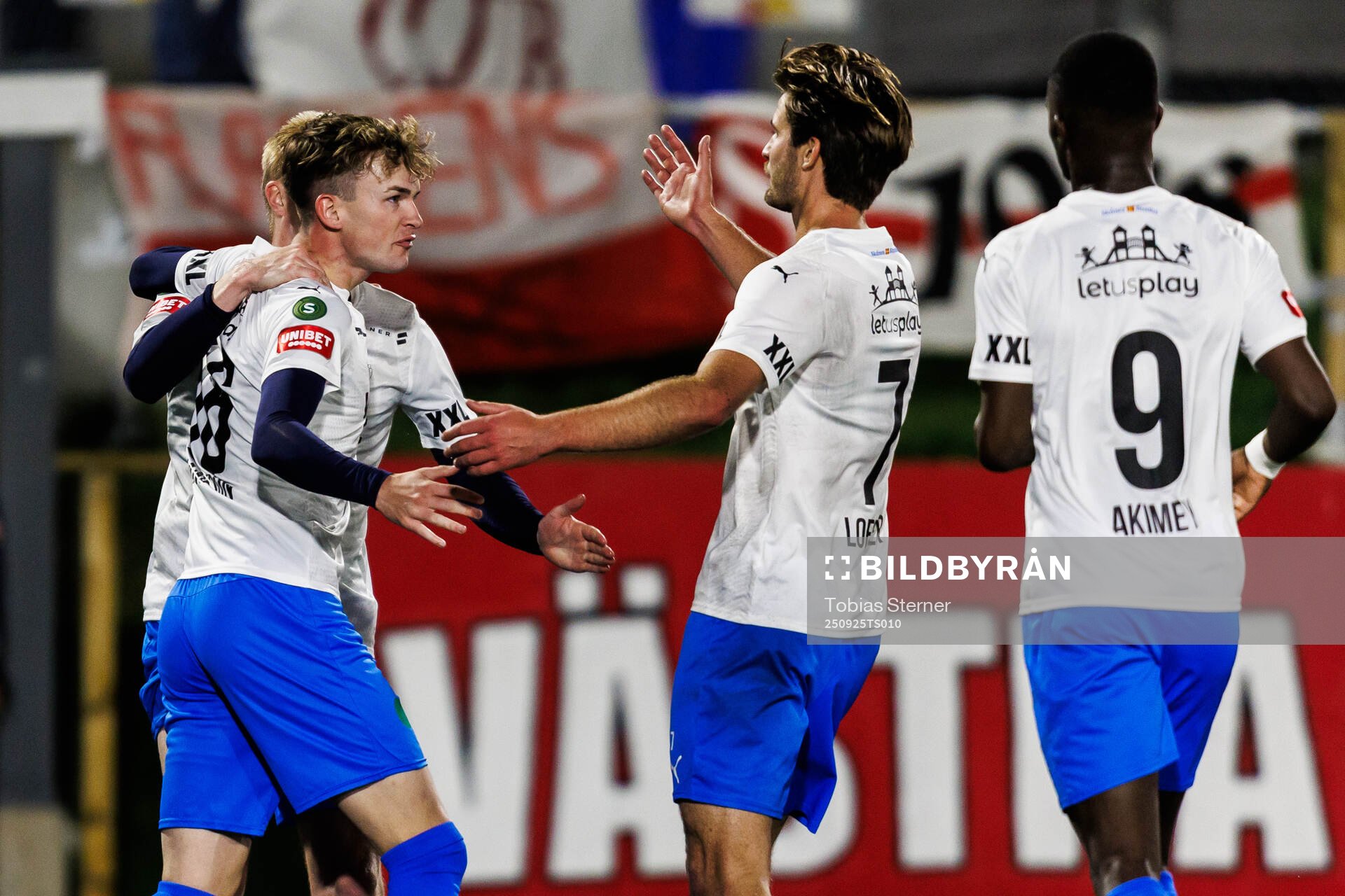 Helsingborgs Alexander Johansson och Wilhelm Loeper jublar