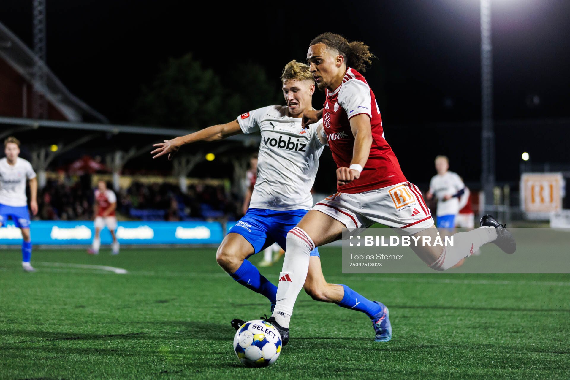 Helsingborgs Benjamin Örn och Sandvikens IFs Maill Lundgren