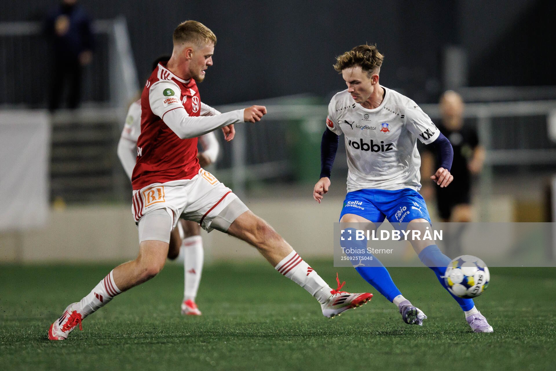 Sandvikens IFs Viggo van der Laan och Helsingborgs