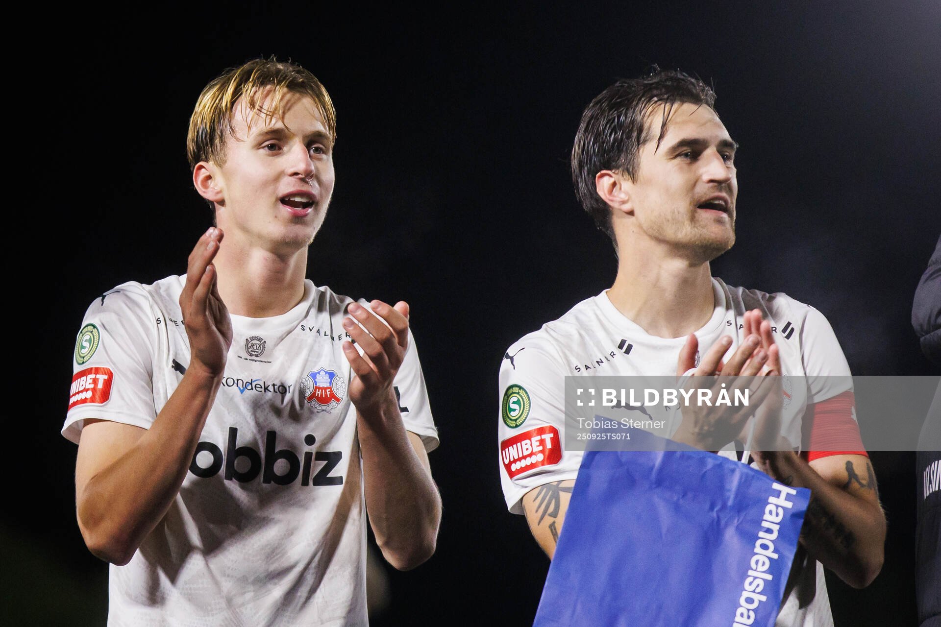 Helsingborgs Lukas Kjellnäs och Jon Birkfeldt jublar