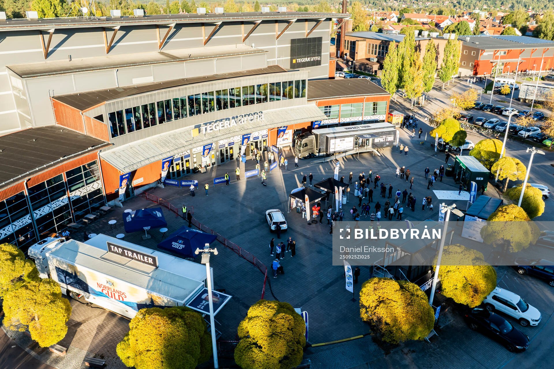 Arena torget framför Tegera Arena Impact Week innan