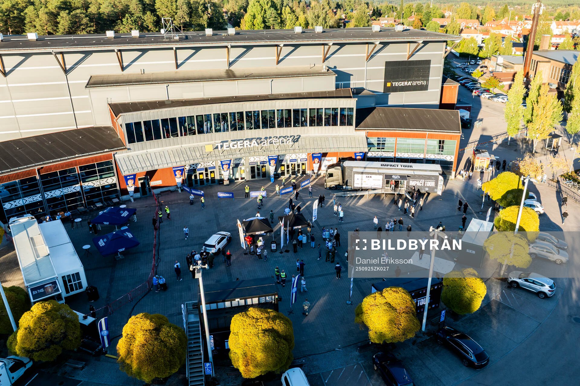 Arena torget framför Tegera Arena Impact Week innan
