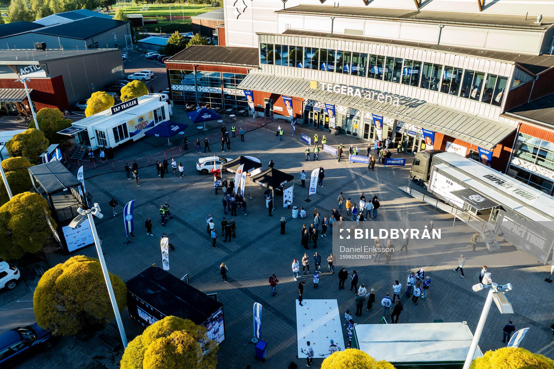 Arena torget framför Tegera Arena Impact Week innan