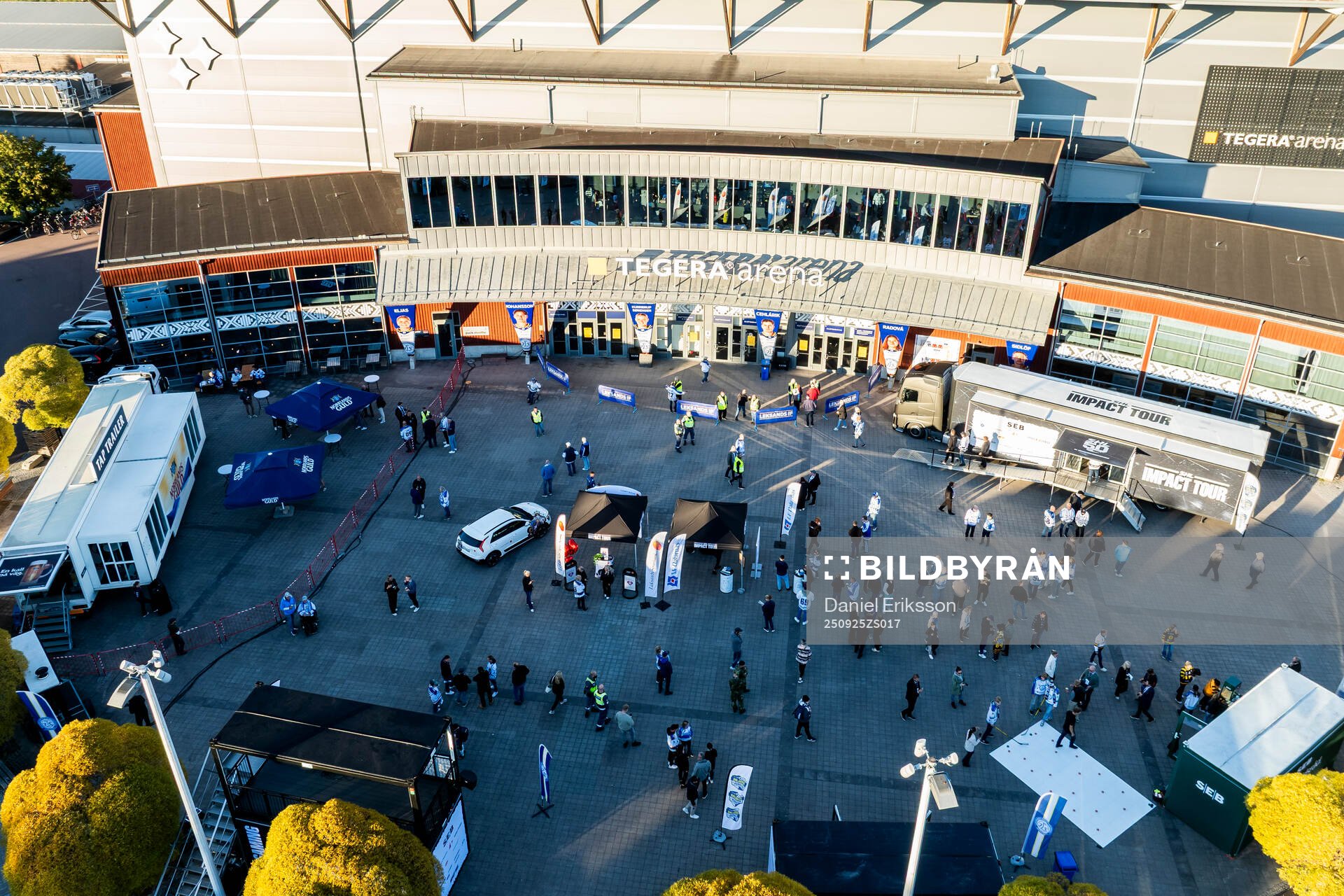 Arena torget framför Tegera Arena Impact Week innan