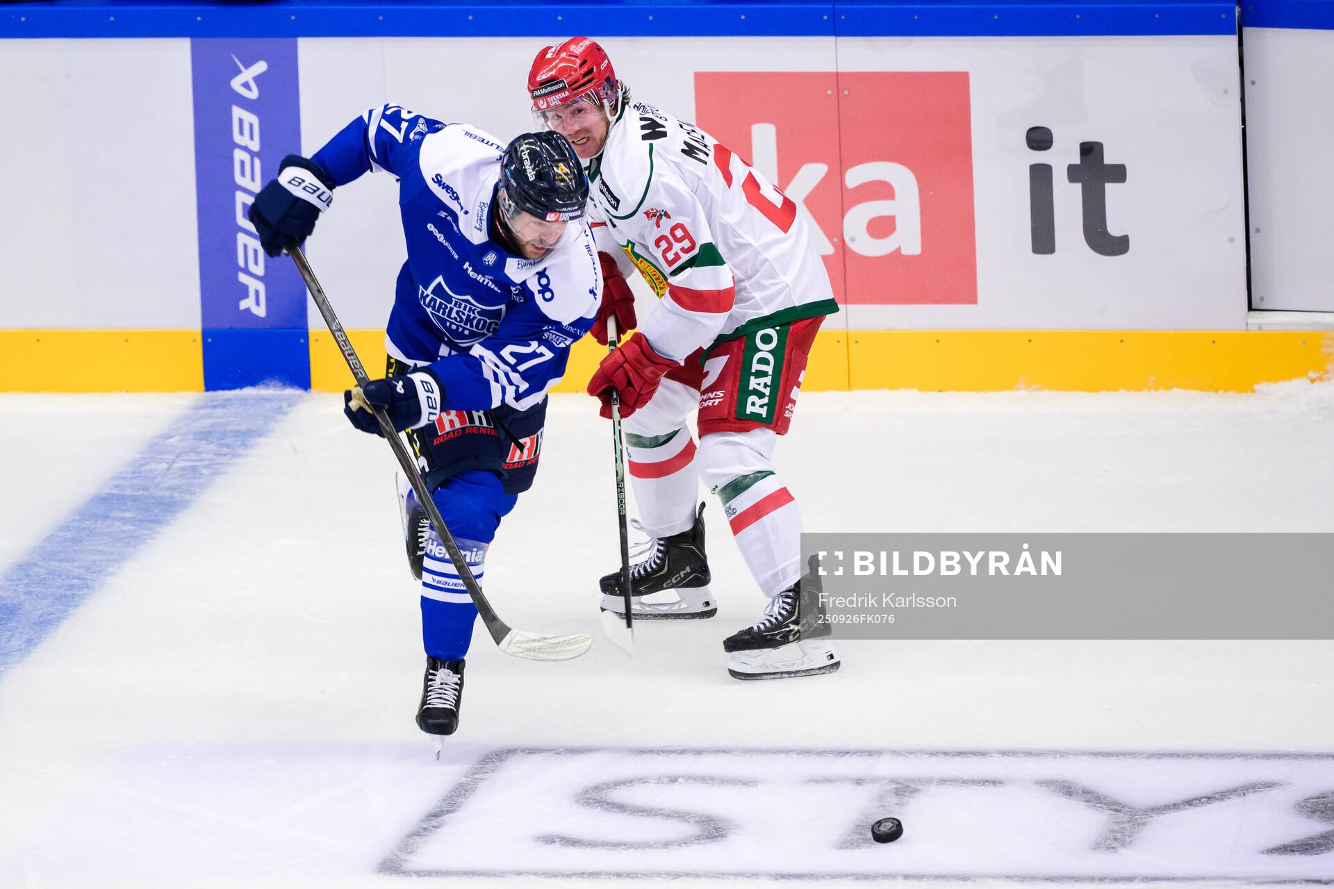 Karlskogas Tobias Sjökvist och Moras Connor MacEachern