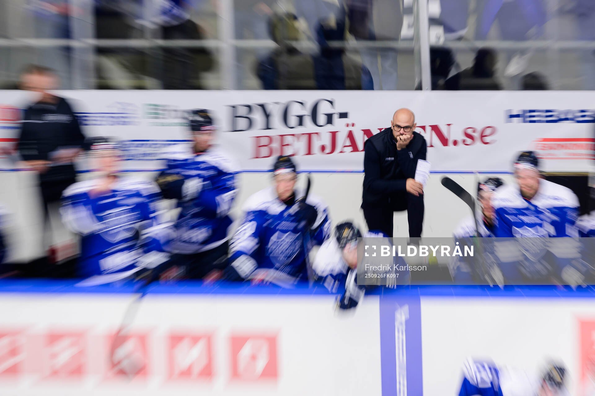 Karlskogas tränare Dennis Hall