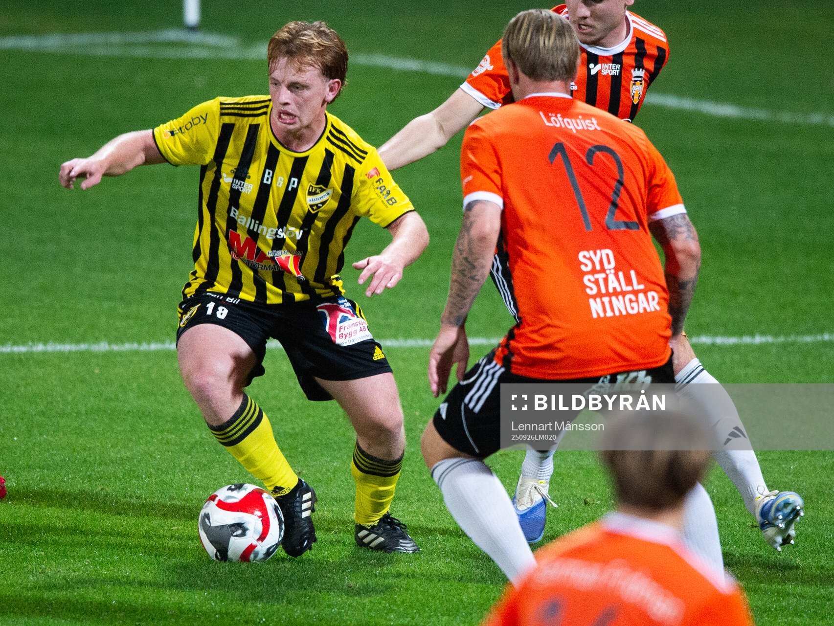 IFK Hässleholms Sam Hegdal i matchen i division 2 mellan