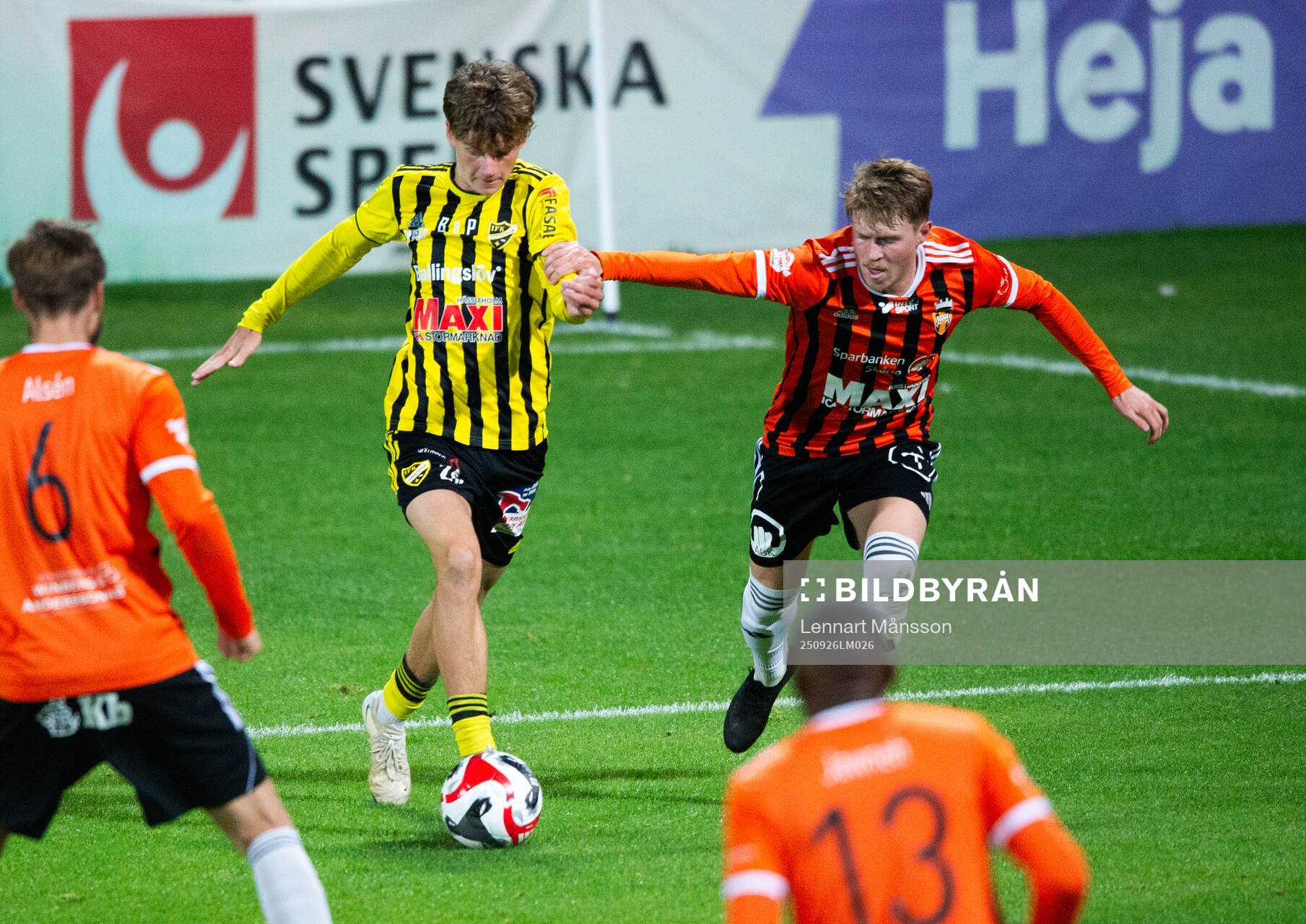 IFK Hässleholms Neo Jakobsson i matchen i division 2