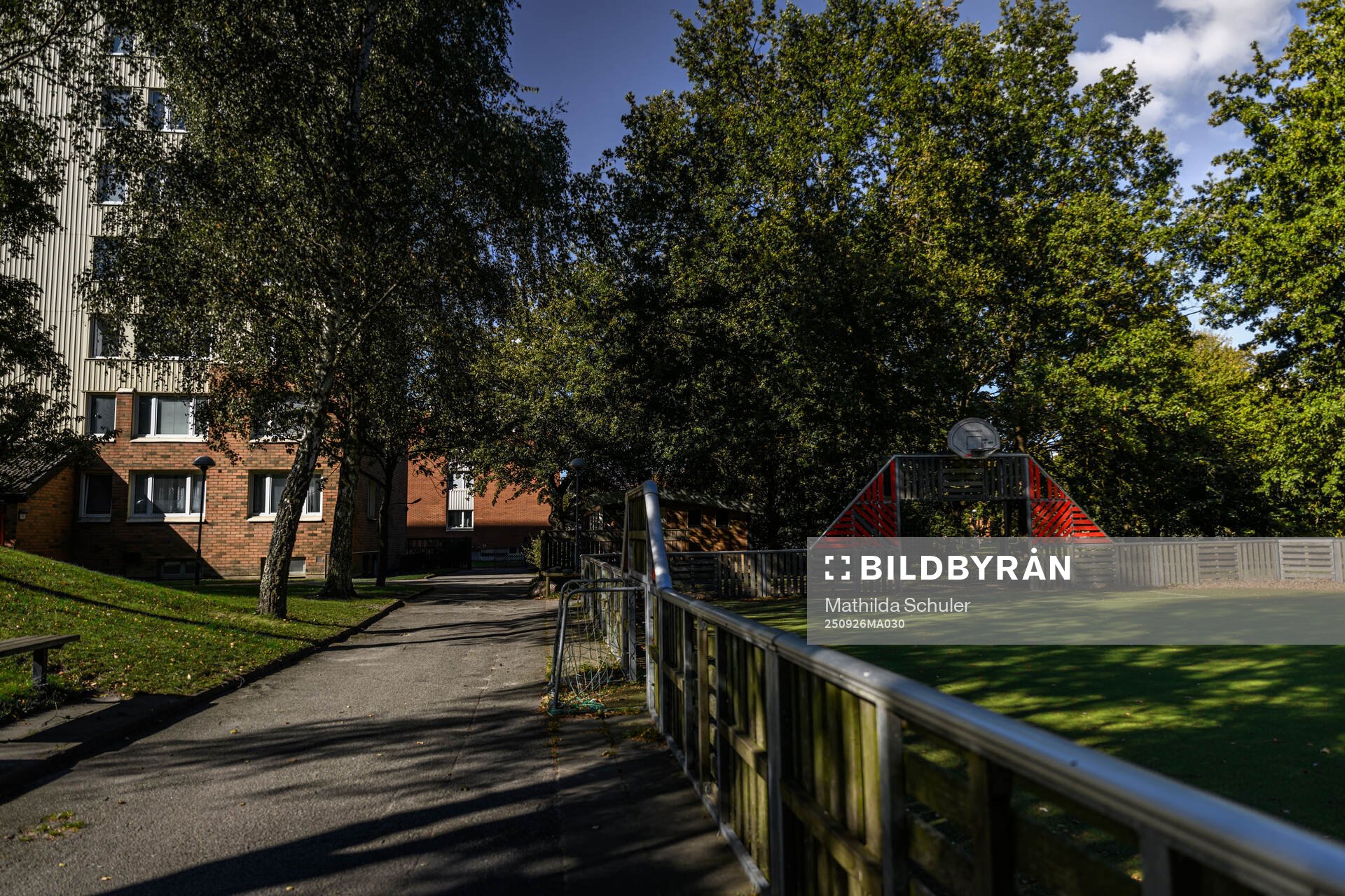 En konstgräsplan på området Gullviksborg