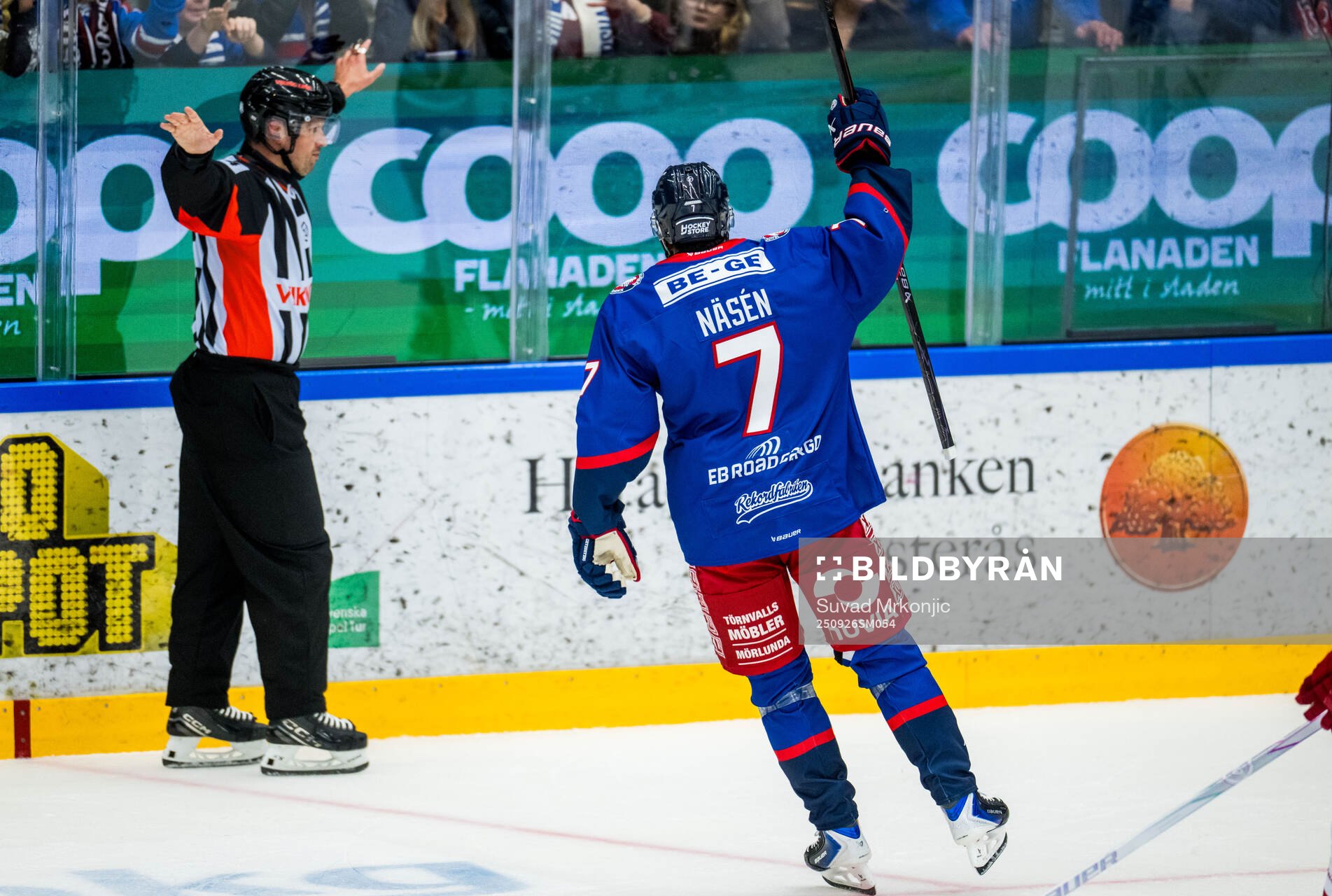 Oskarshamns Pontus Näsén jublar men domaren dömer bort