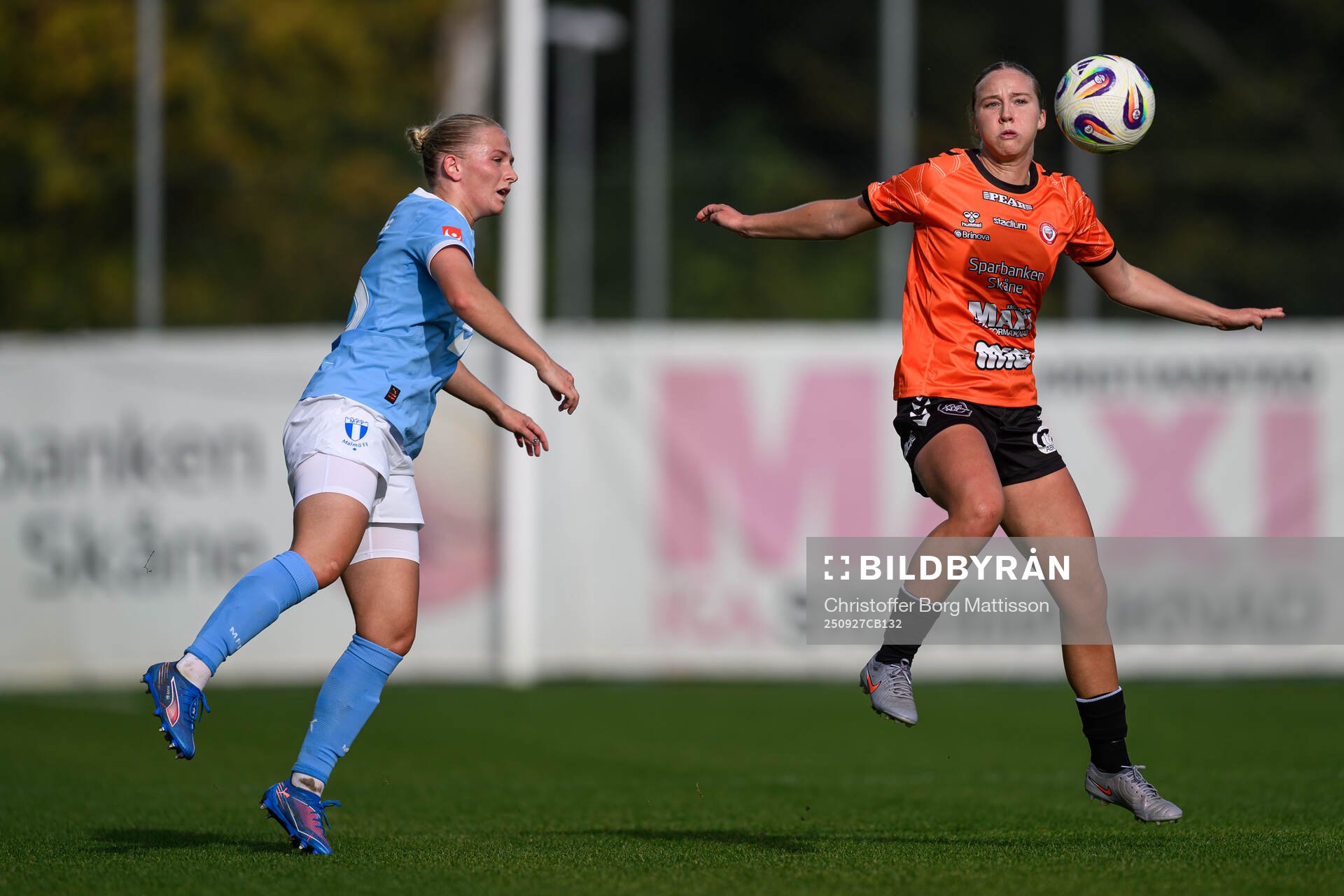 Malmö FFs Tuva Skoog och Kristianstads Mathilde Janzen