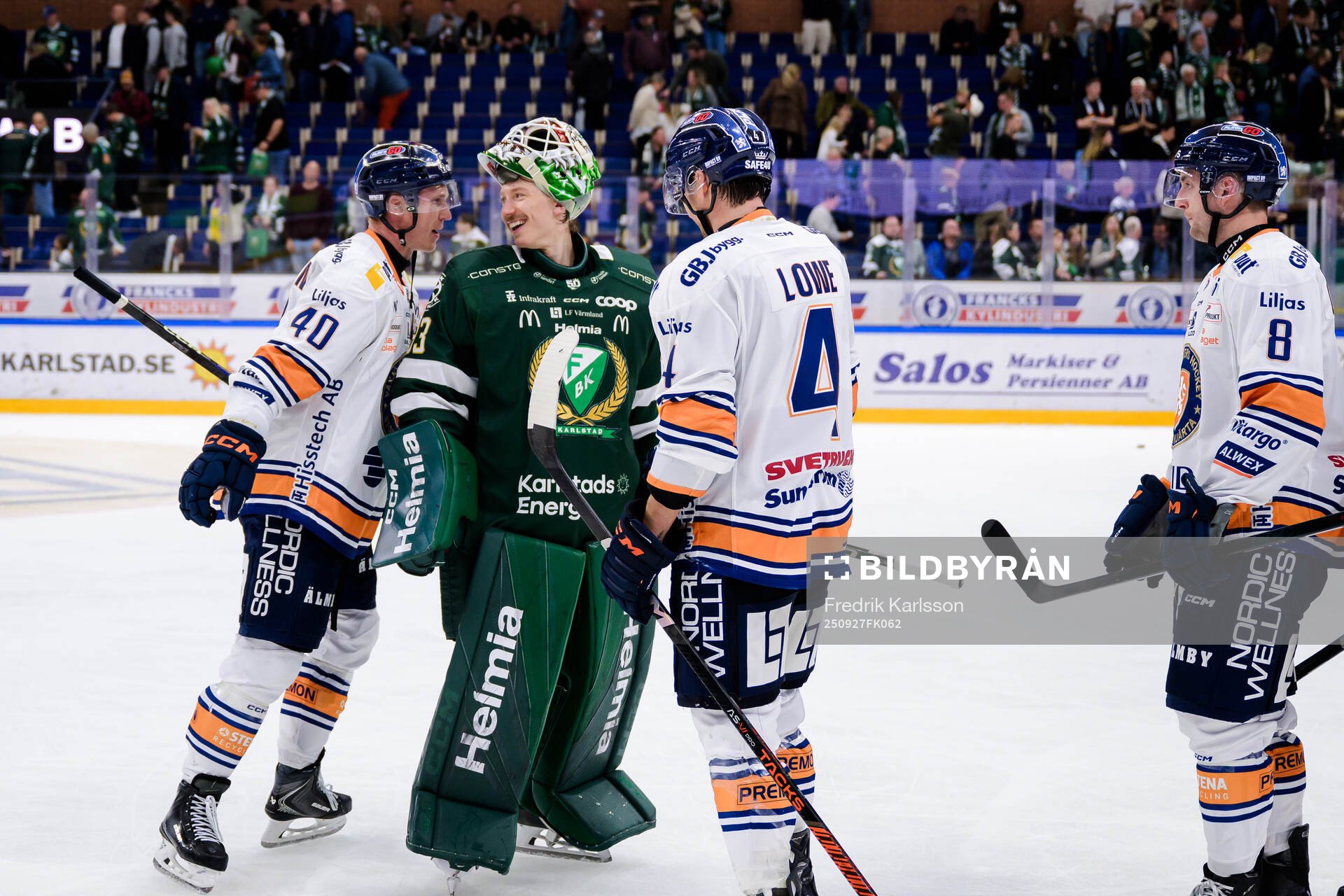 Växjös Dennis Rasmussen och Keegan Lowe i samtal med