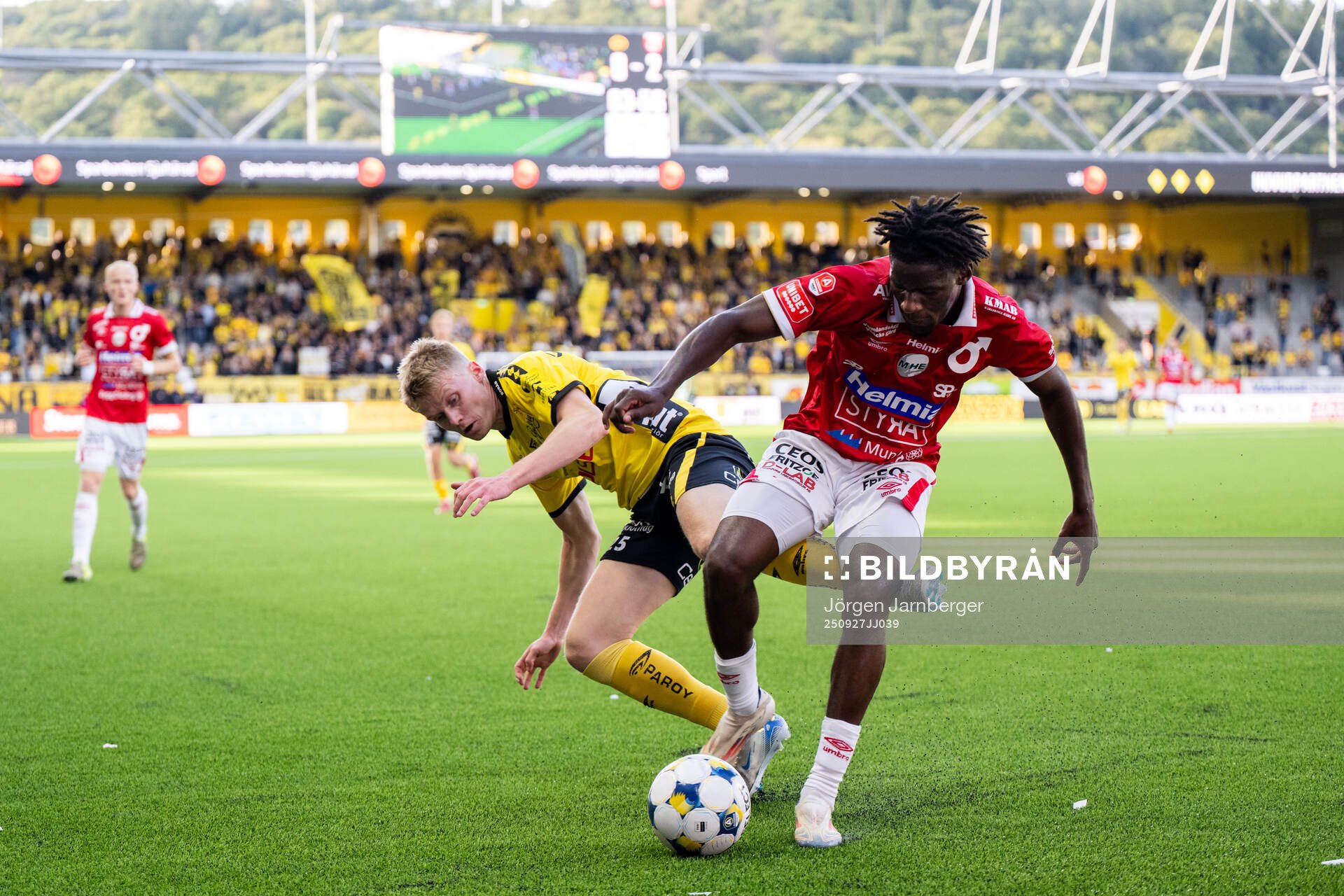 Elfsborgs Ari Sigurpálsson och Degerfors Philippe Ndinga