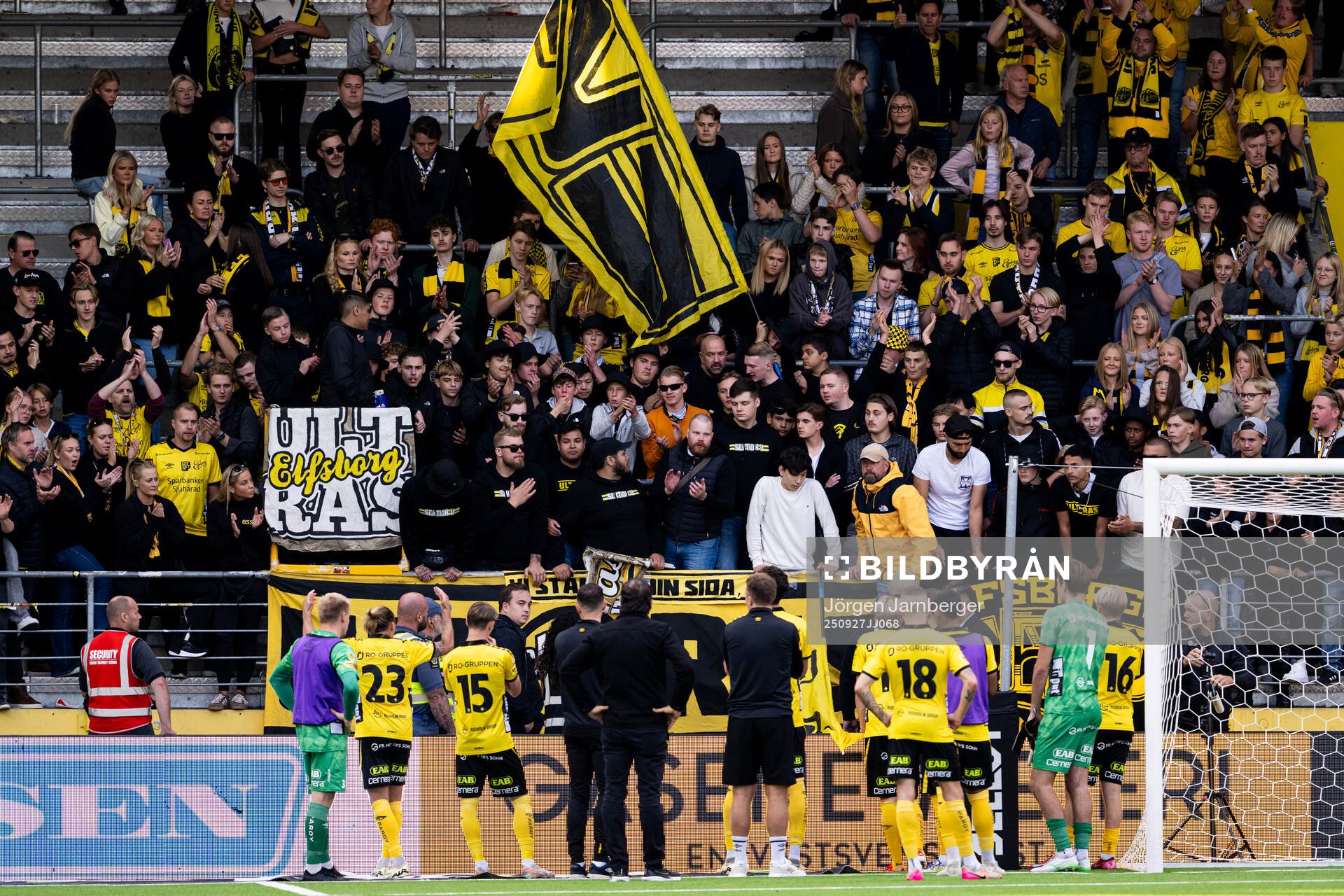 Elfsborgs spelare och supportrar deppar