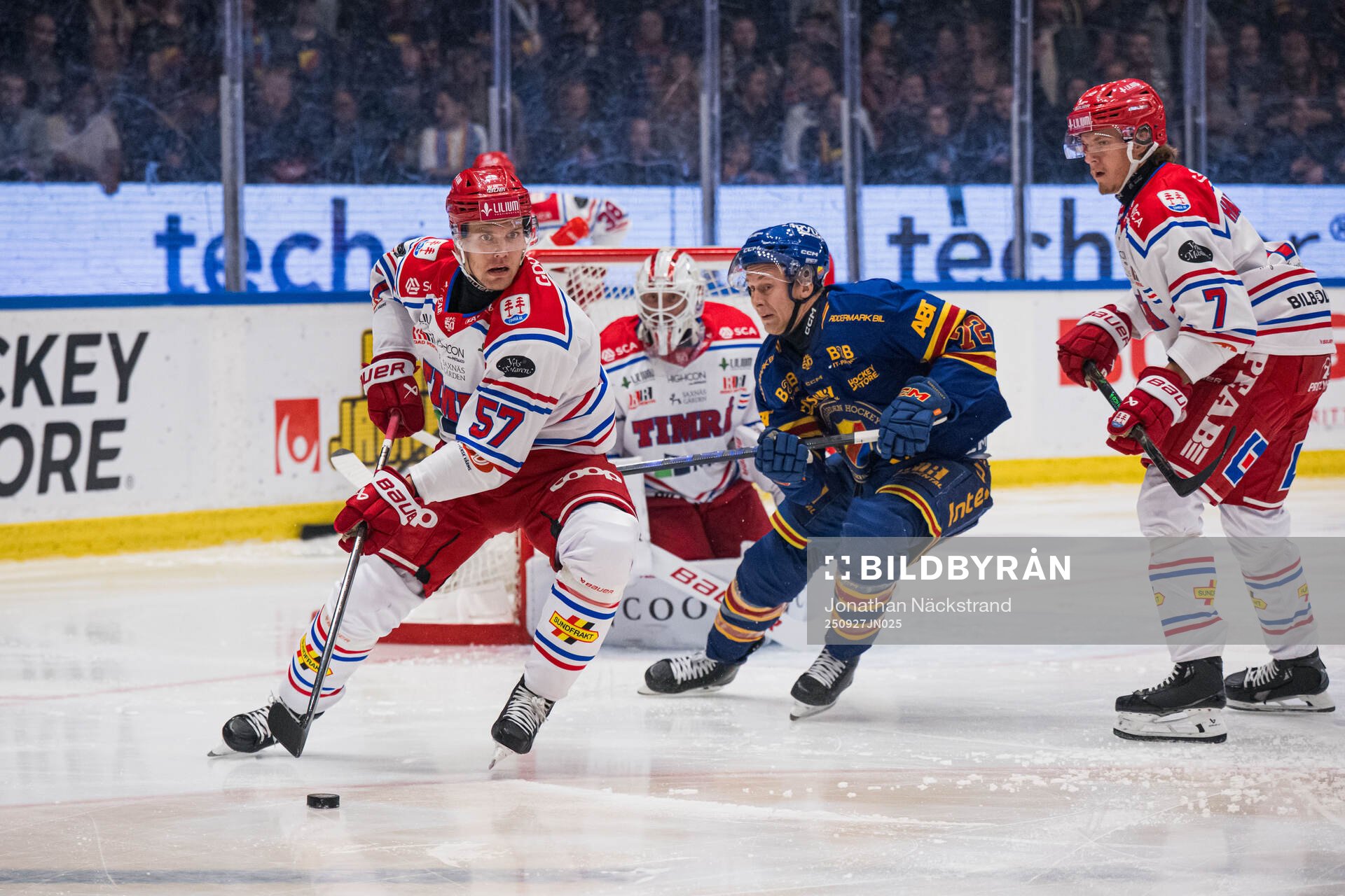 Timrås Anton Wedin och Djurgårdens Jesse Ylönen