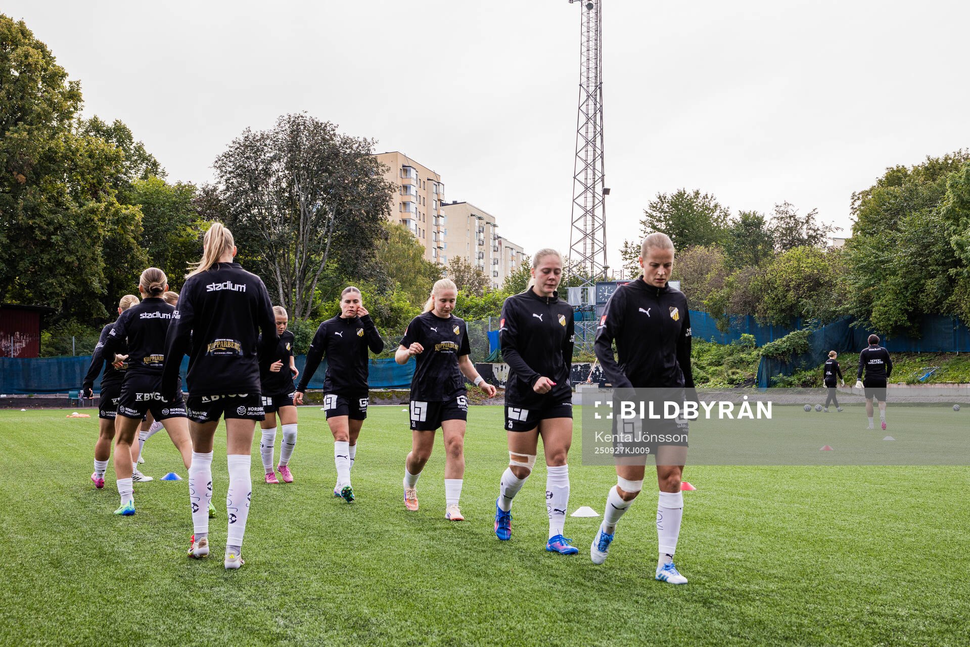Häckens Anna Anvegård, Alice Bergström och Johanna