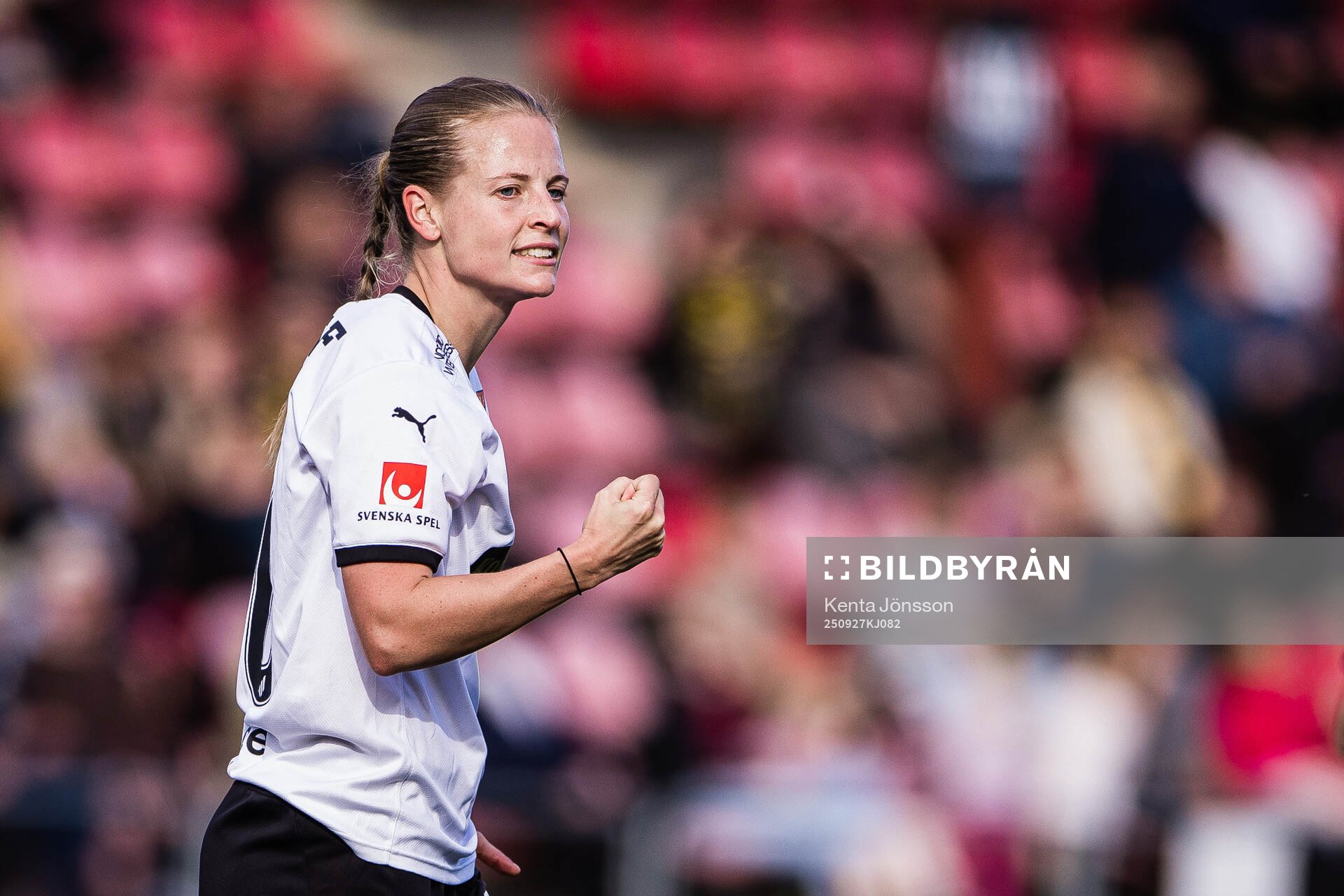 under fotbollsmatchen i Damallsvenskan mellan AIK och