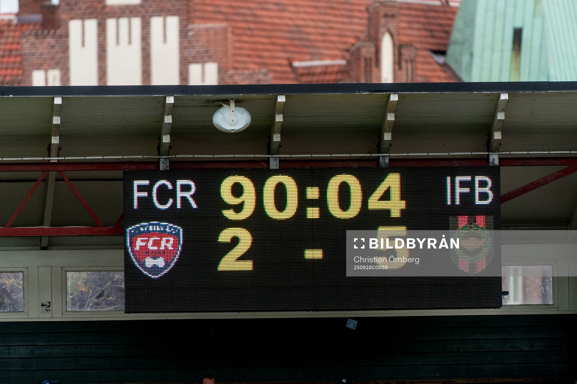 2-5 under fotbollsmatchen i Damallsvenskan mellan