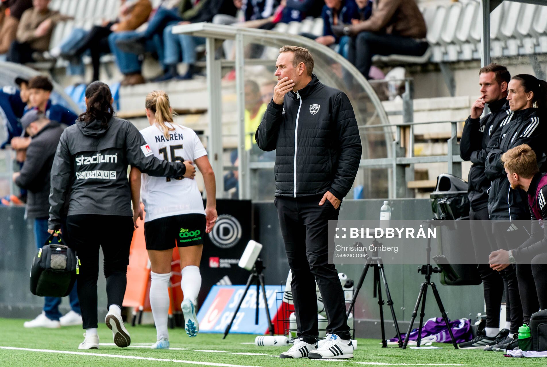 Rosengårds tränare Martin Qvarmans Möller deppar