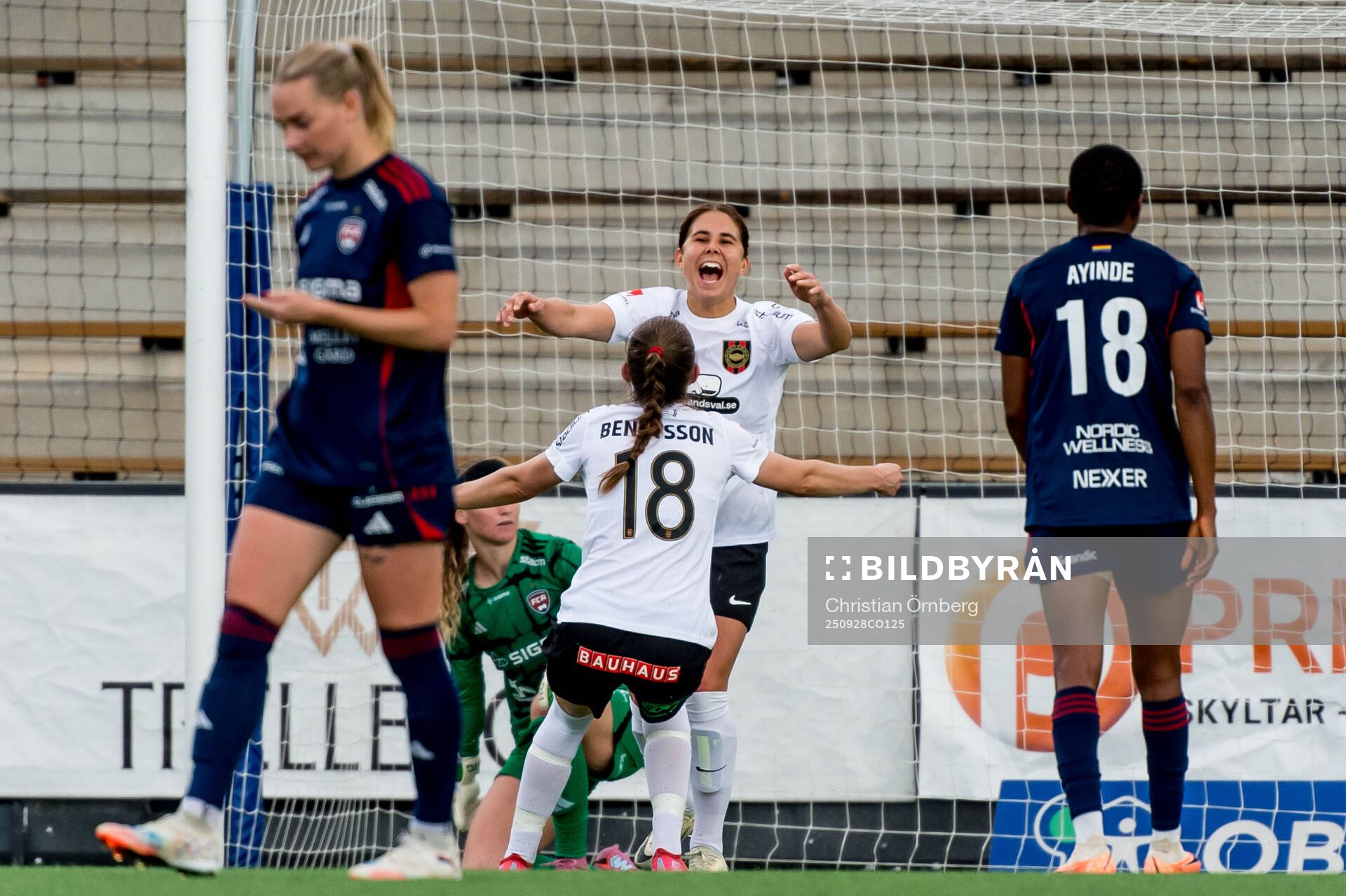 Brommapojkarnas Julia Olsson jublar