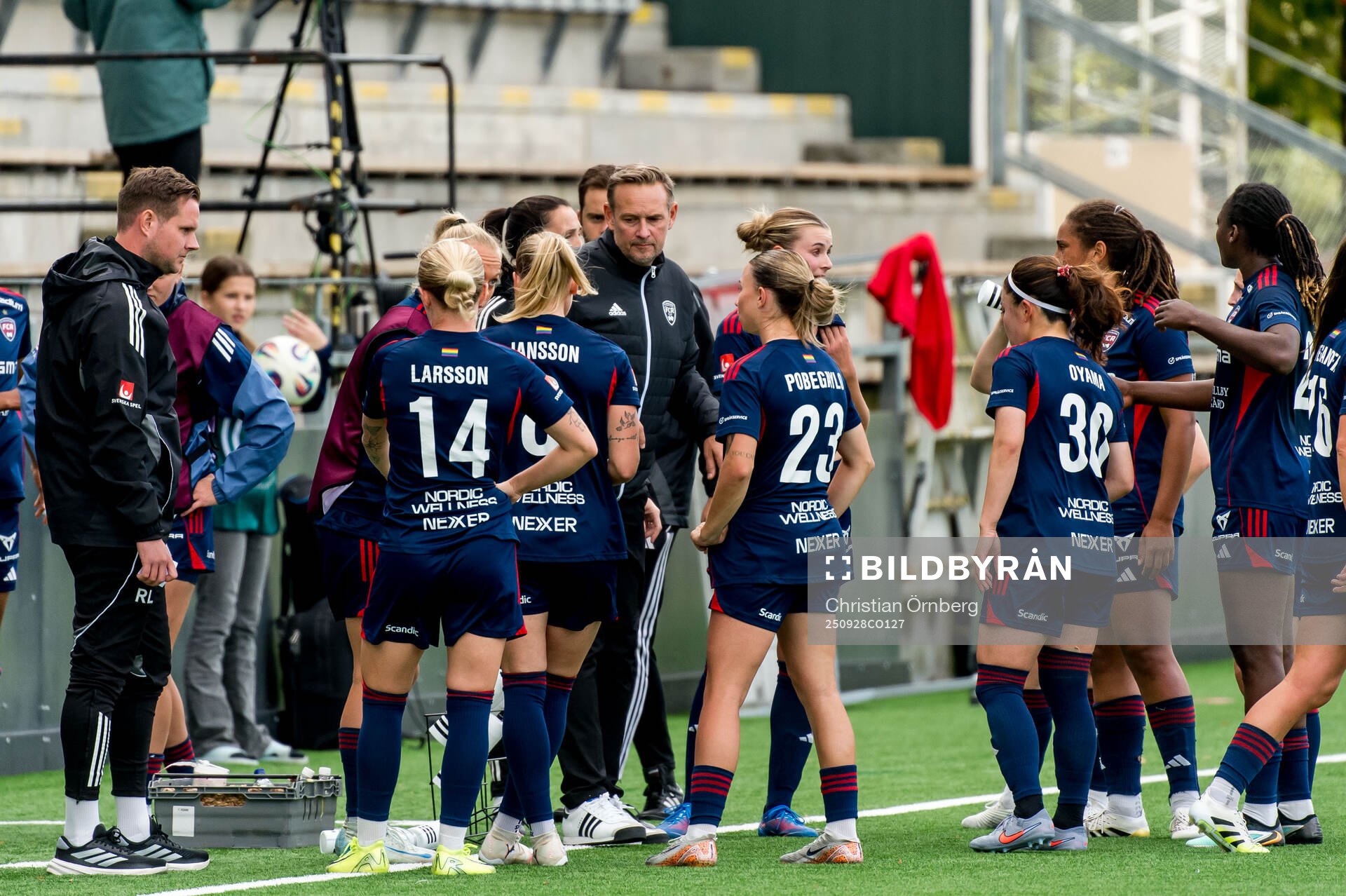 Rosengårds tränare Martin Qvarmans Möller och spelare