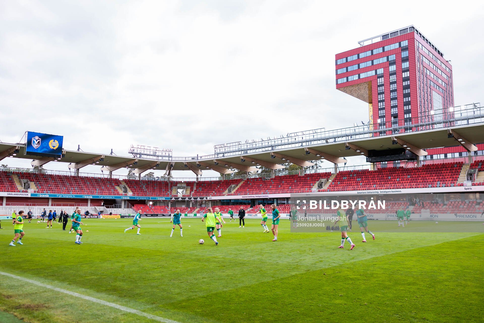 Hammarbys spelare värmer upp