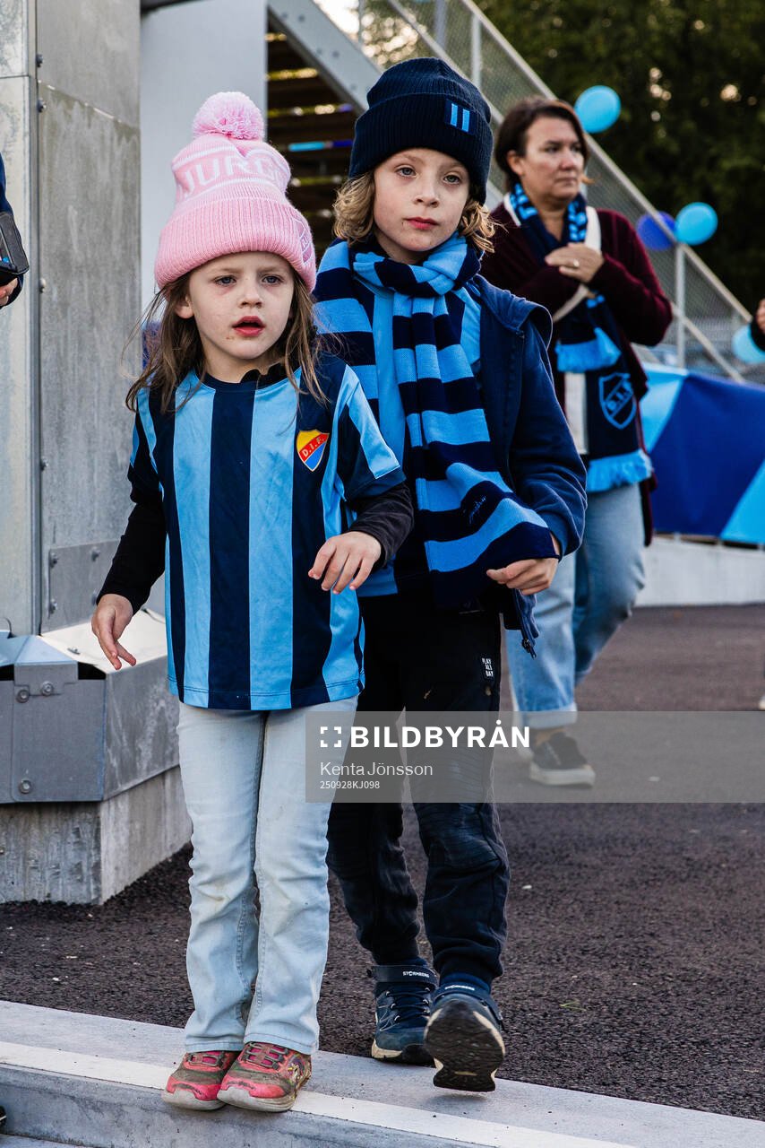 Unga Djurgårdensupportrar