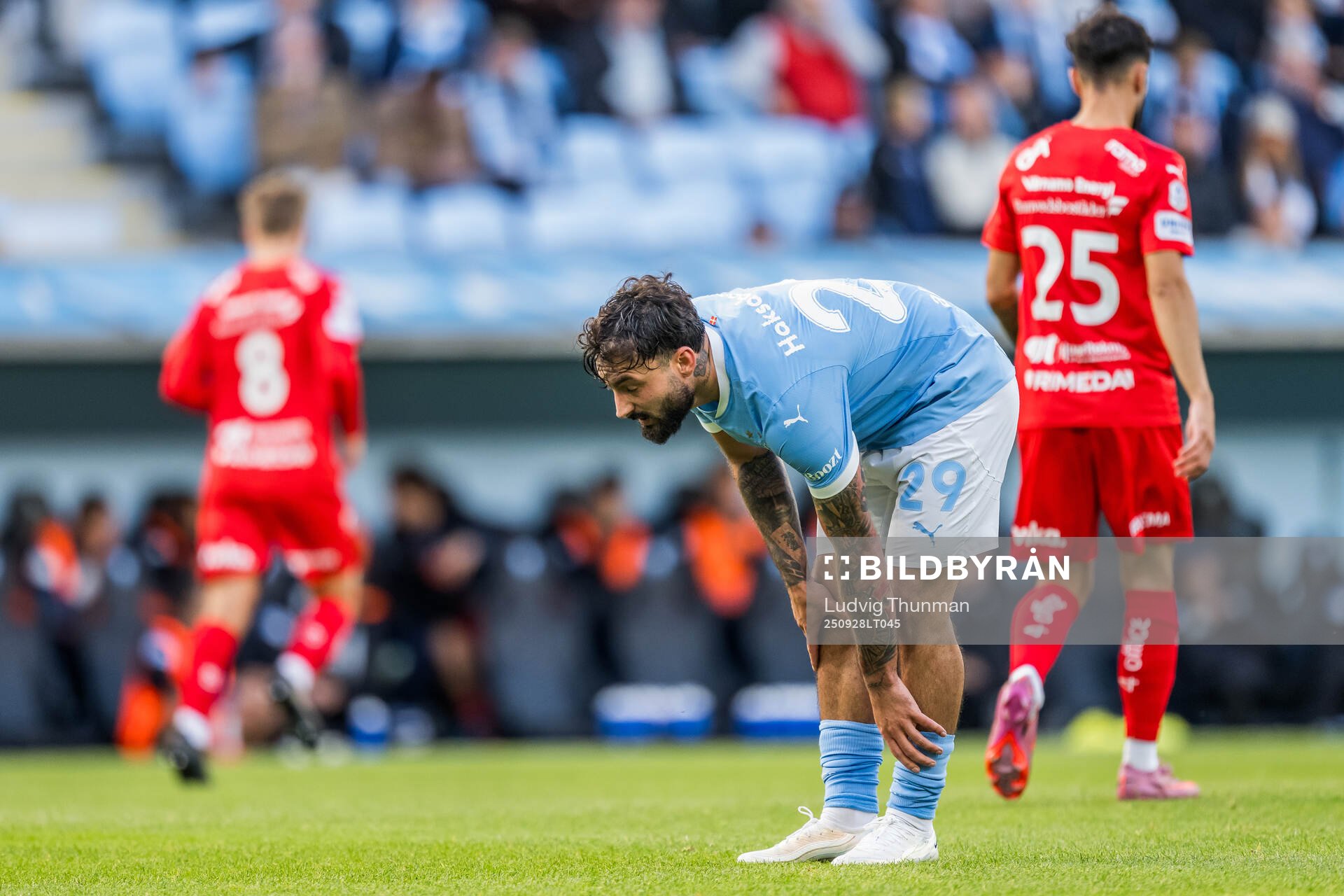 Malmö FFs Sead Haksabanovic deppar