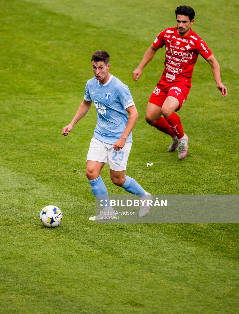 Malmö FFs Lasse Berg Johnsen och Värnamos Mohammad