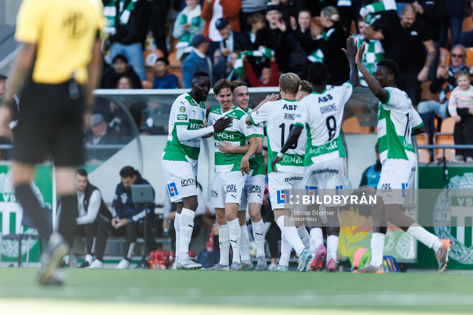 Västerås Max Larsson jublar