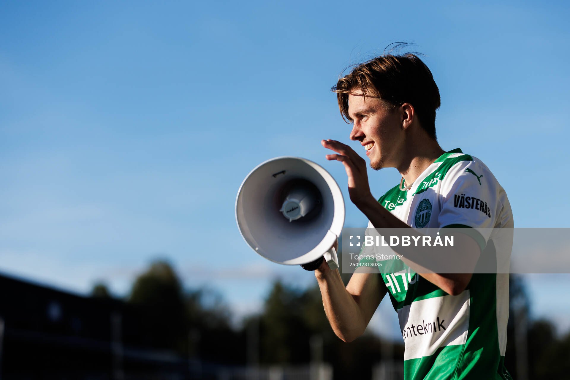 Västerås Max Larsson jublar