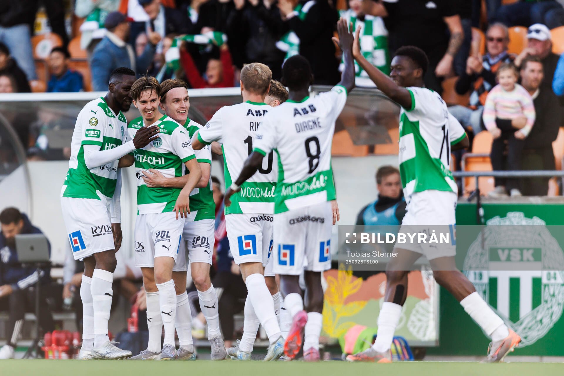 Västerås Max Larsson jublar