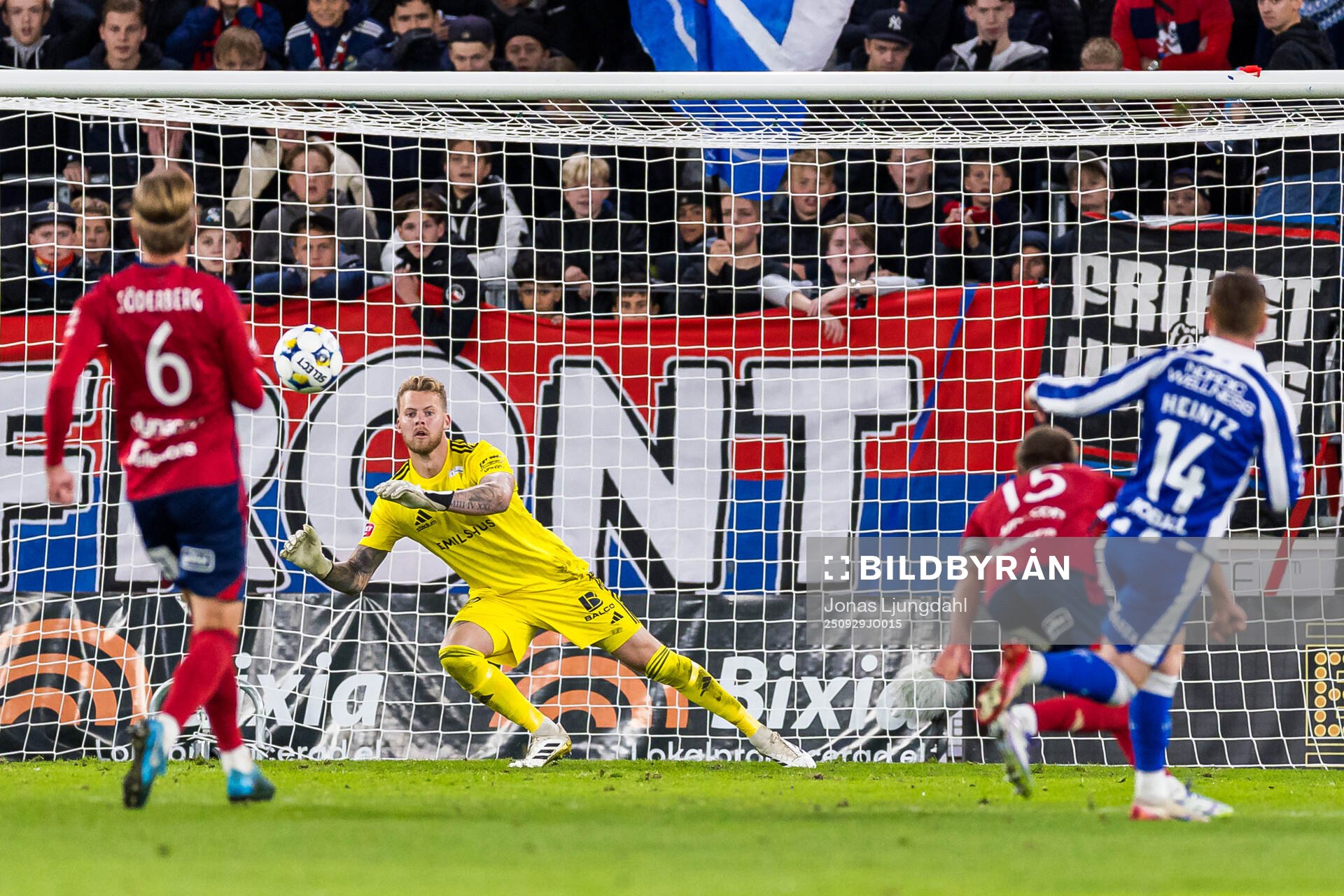 Östers målvakt Robin Wallinder
