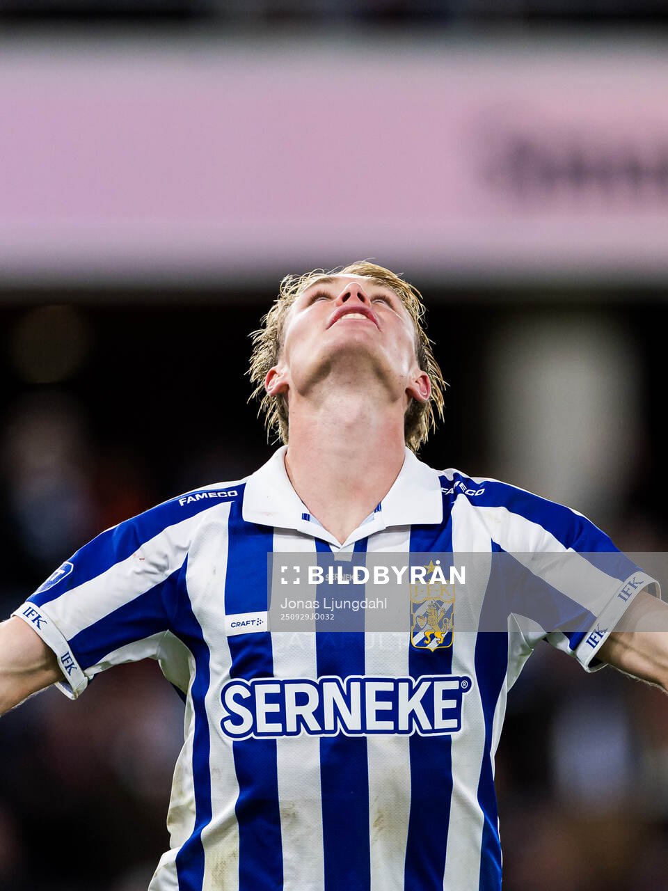 IFK Göteborgs Max Fenger jublar